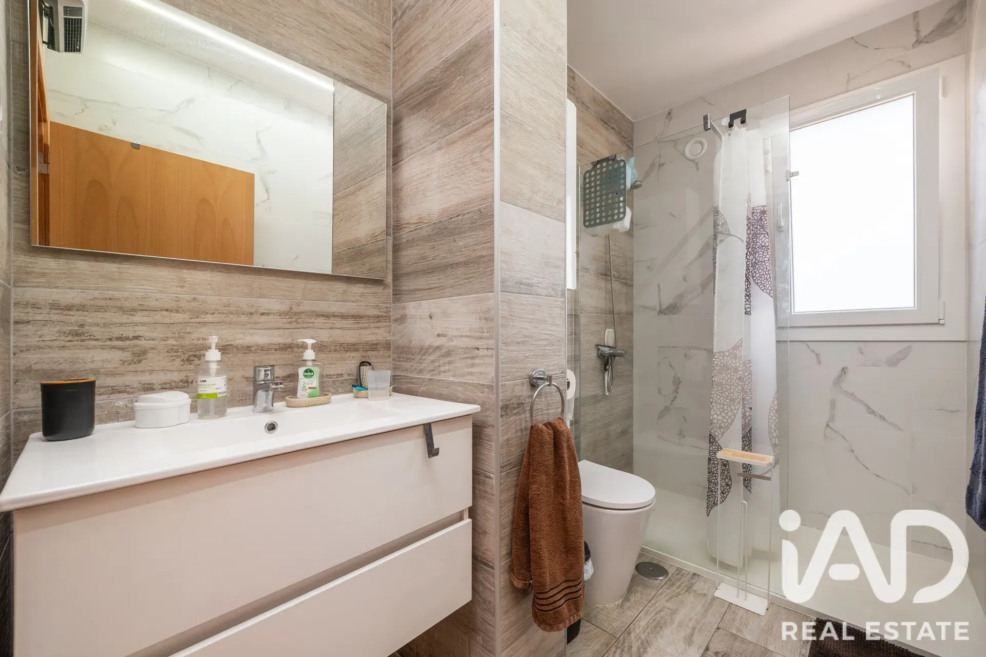 3-Bedroom Renovated House with Garden and Parking in Graça, Portugal - View image 13 of 40