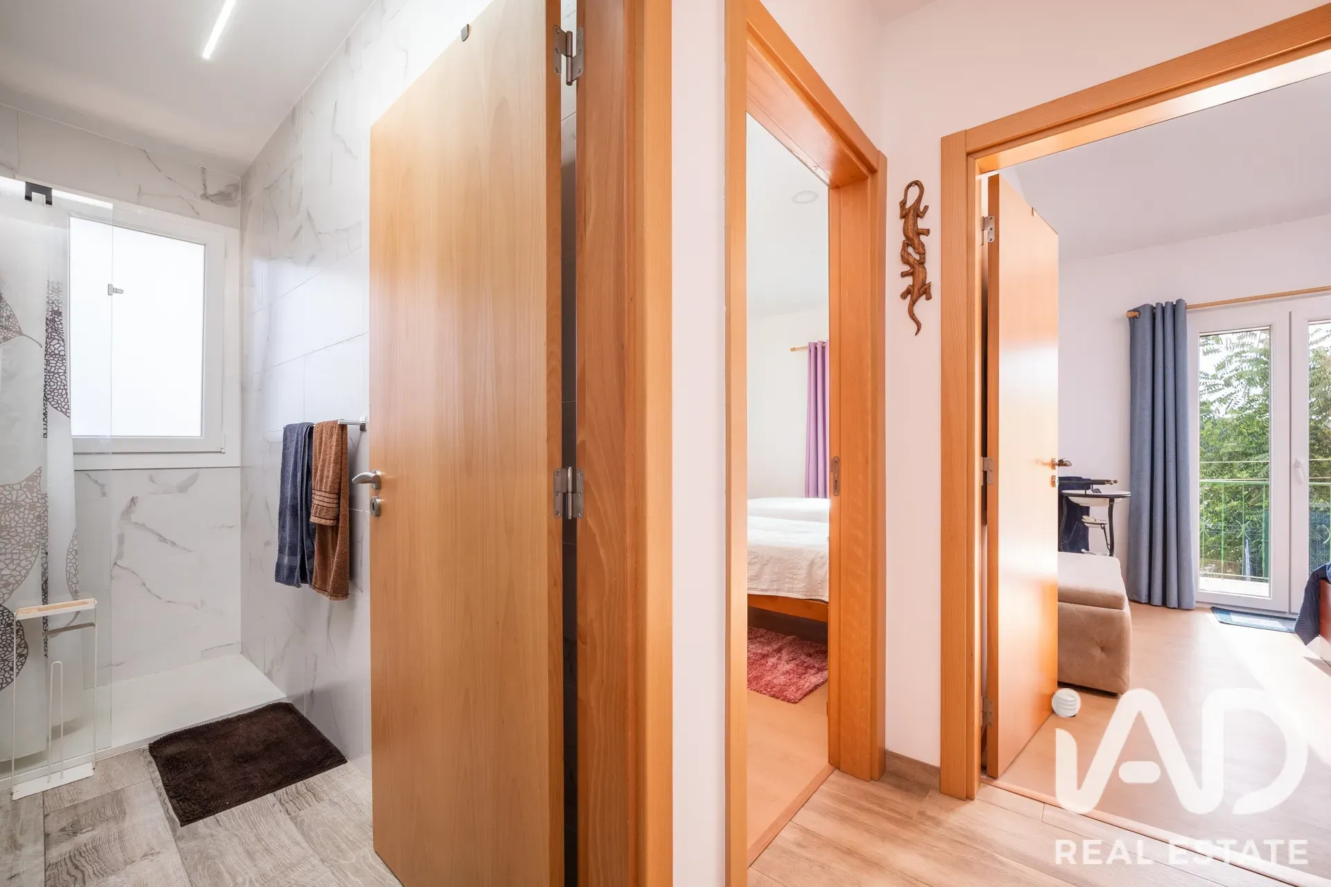 3-Bedroom Renovated House with Garden and Parking in Graça, Portugal - View image 14 of 40