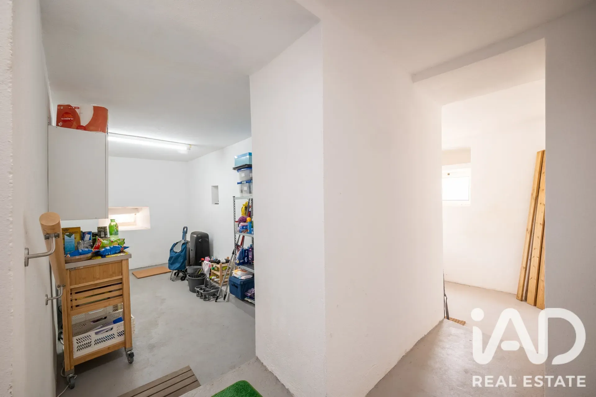 3-Bedroom Renovated House with Garden and Parking in Graça, Portugal - View image 30 of 40