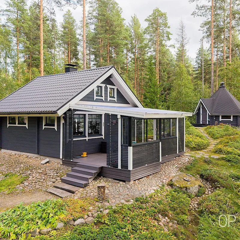 Rustic 2-Bedroom Cabin with Expansive Garden by Lake Pyhäjärvi in Juva