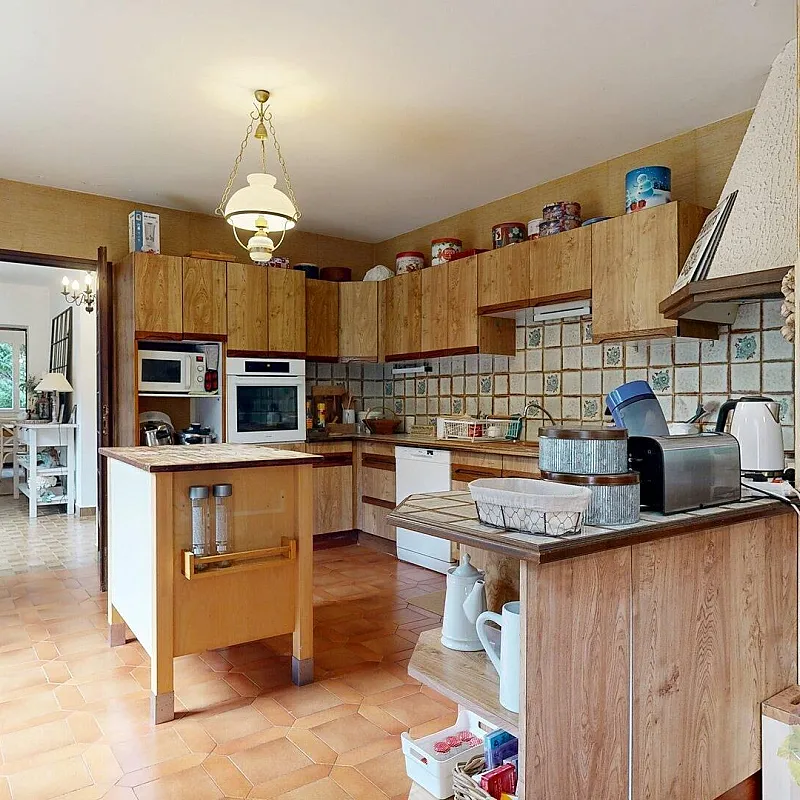 View image 19