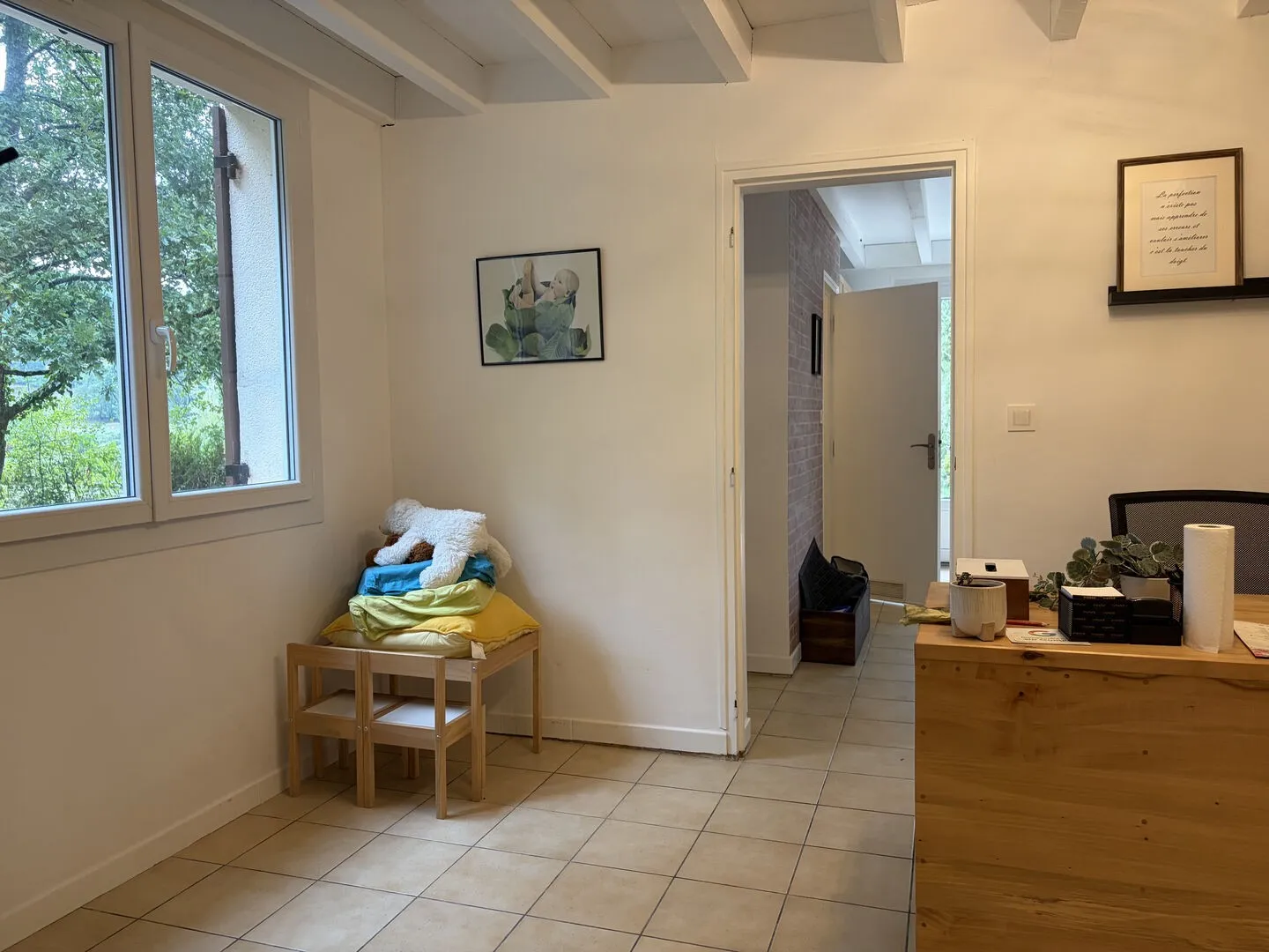 1980s Family Home in Saint-Cyprien with Pool and Expansive Gardens - View image 48 of 50