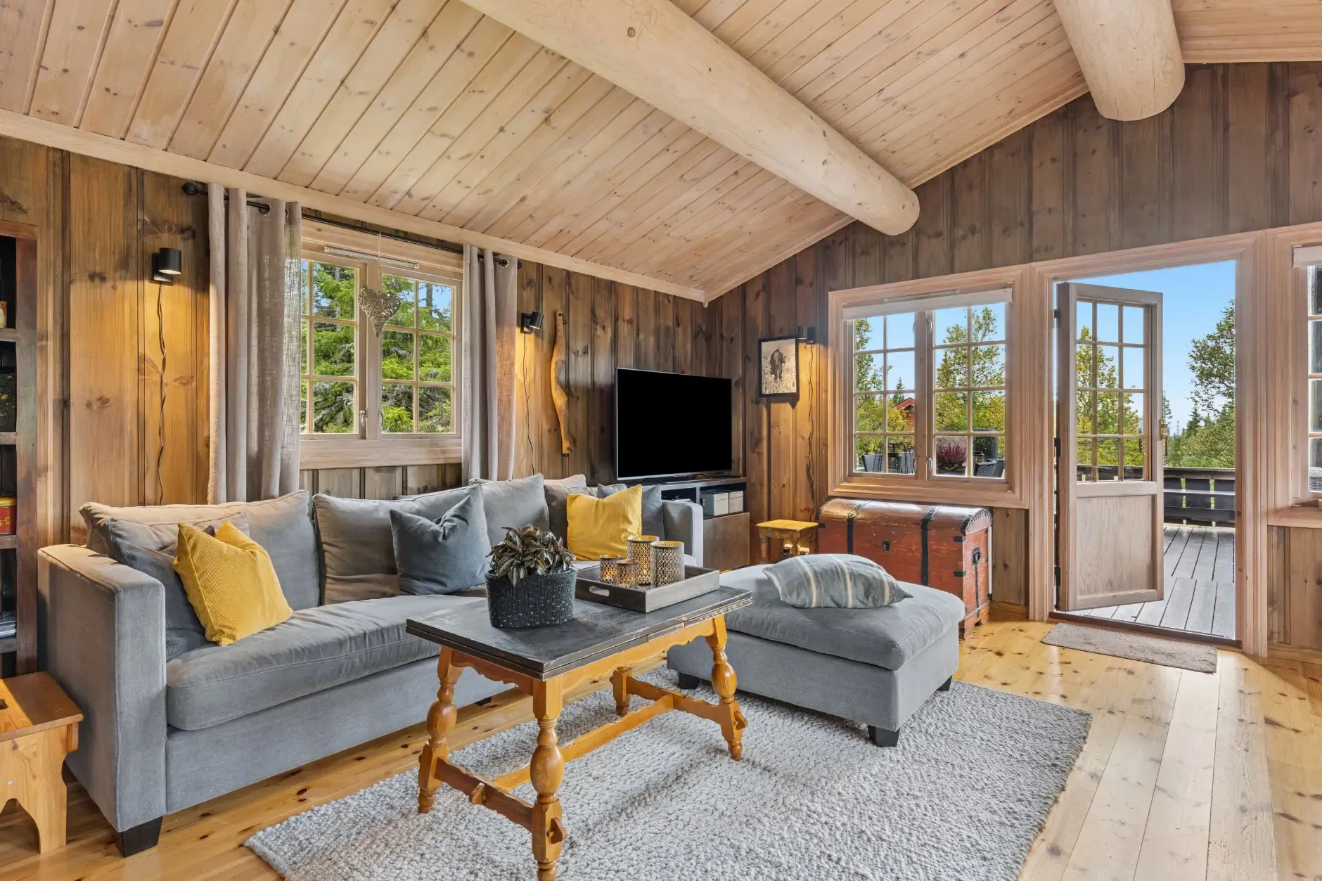 Contemporary 3-Bedroom Country House with Expansive Terrace in Eggedal - View image 12 of 31