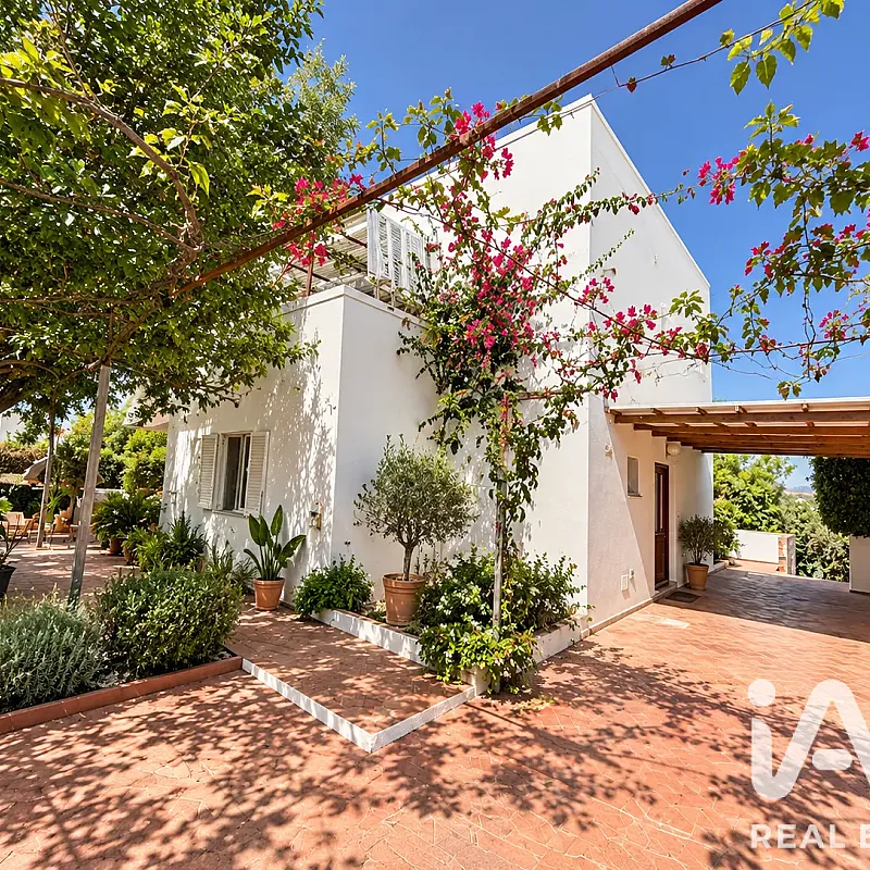 Contemporary 3-Bedroom House with Pool and Garden in Tavira, Portugal