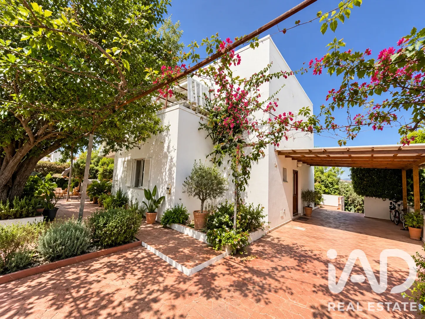 Contemporary 3-Bedroom House with Pool and Garden in Tavira, Portugal - Image 1