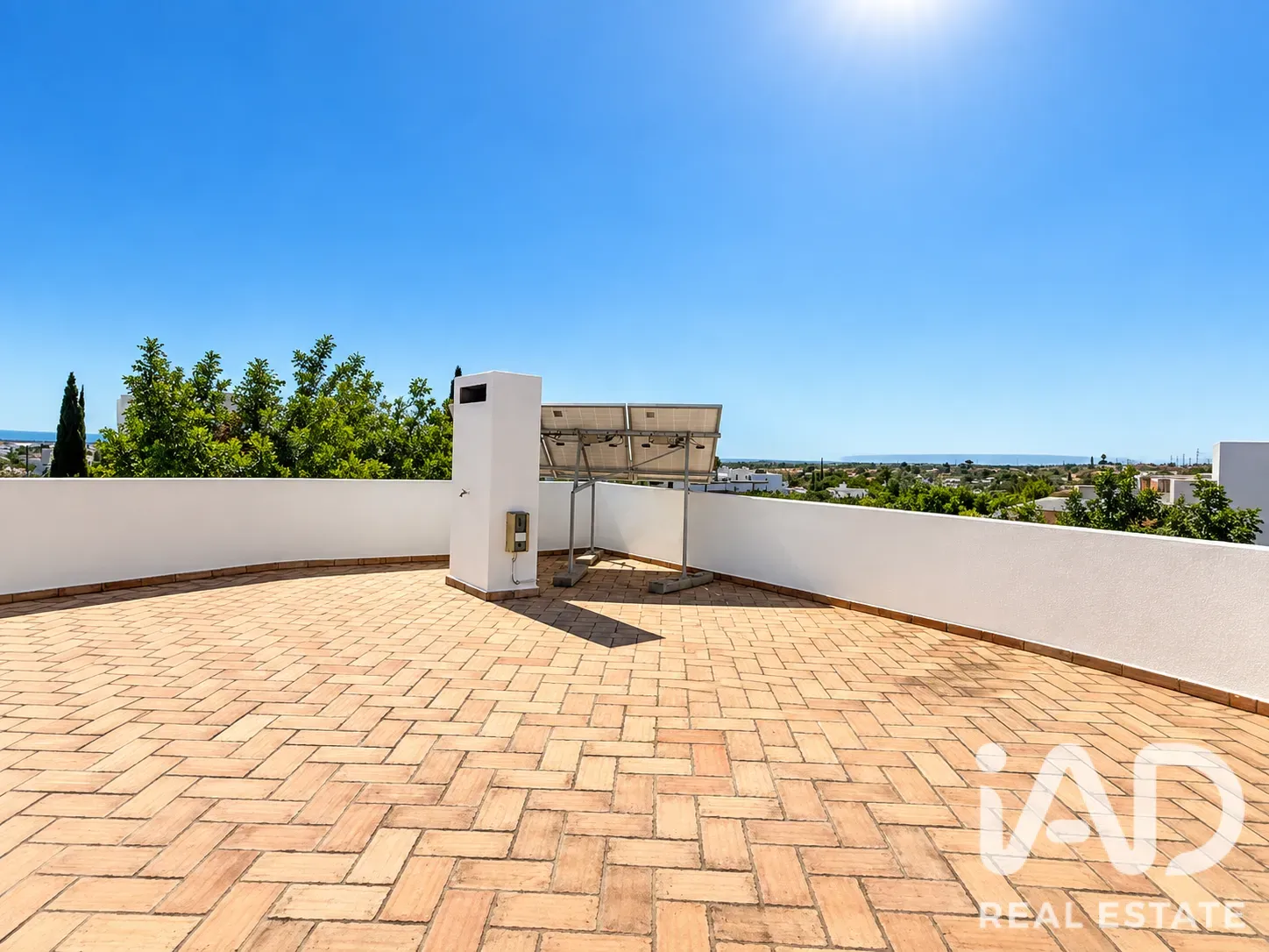 Contemporary 3-Bedroom House with Pool and Garden in Tavira, Portugal - View image 37 of 39