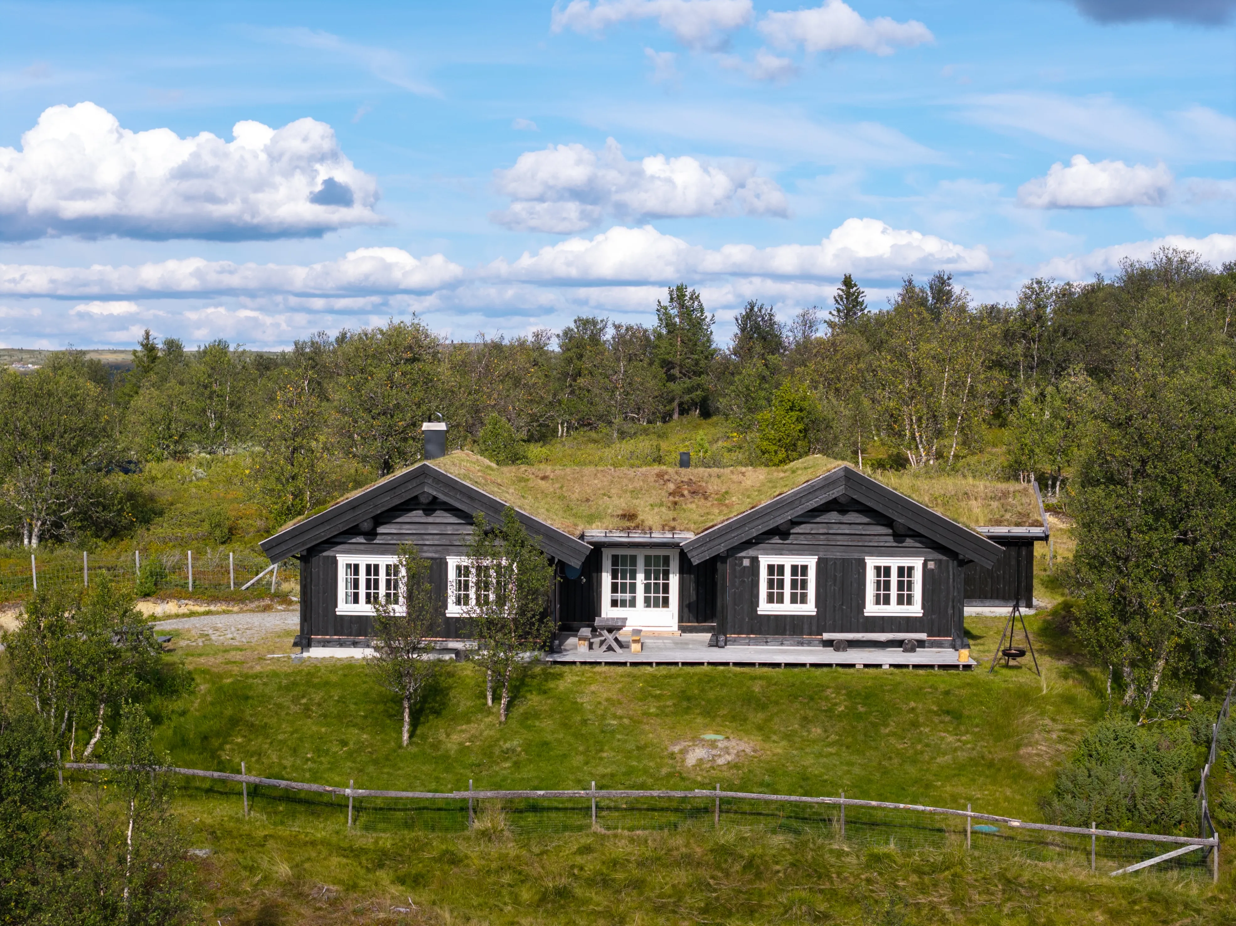 Spacious 4-Bedroom Cabin with Mountain Vistas in Hallingdal, Norway - Image 3