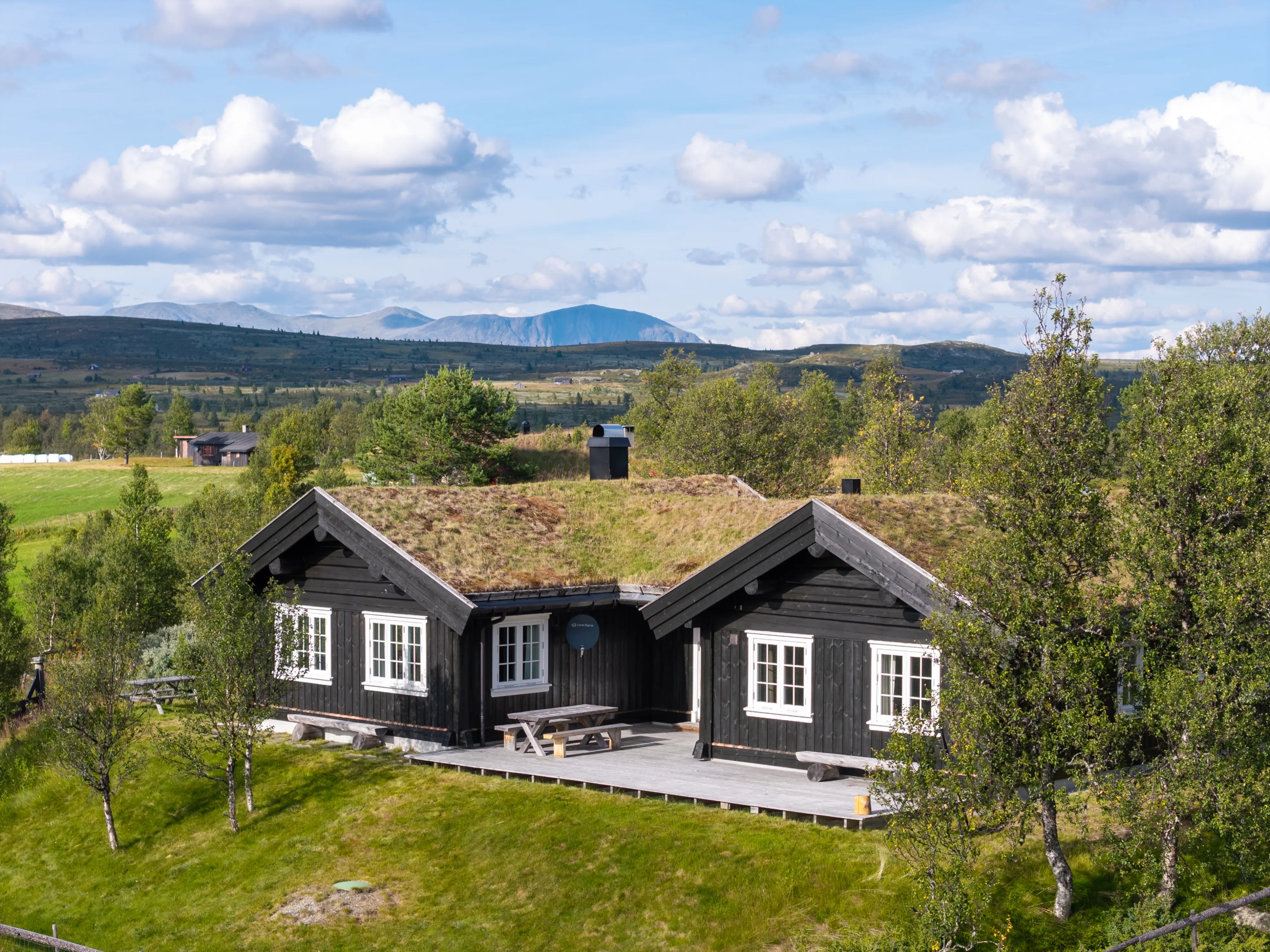 Spacious 4-Bedroom Cabin with Mountain Vistas in Hallingdal, Norway - View image 30 of 37