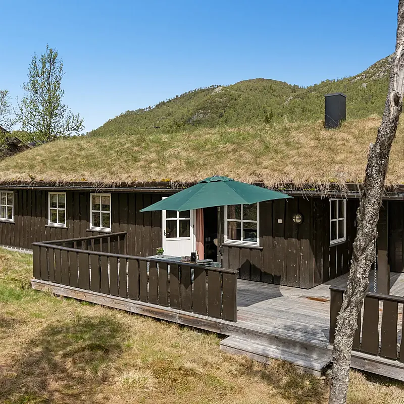 Furnished 4-Bedroom Country Retreat Near Ski Trails and Lake in Norway
