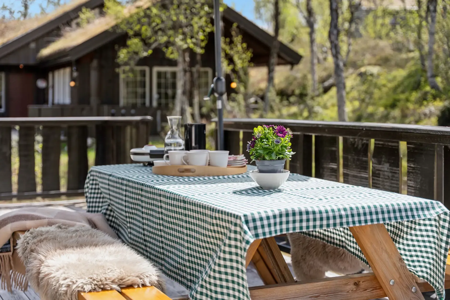 Furnished 4-Bedroom Country Retreat Near Ski Trails and Lake in Norway - Image 4