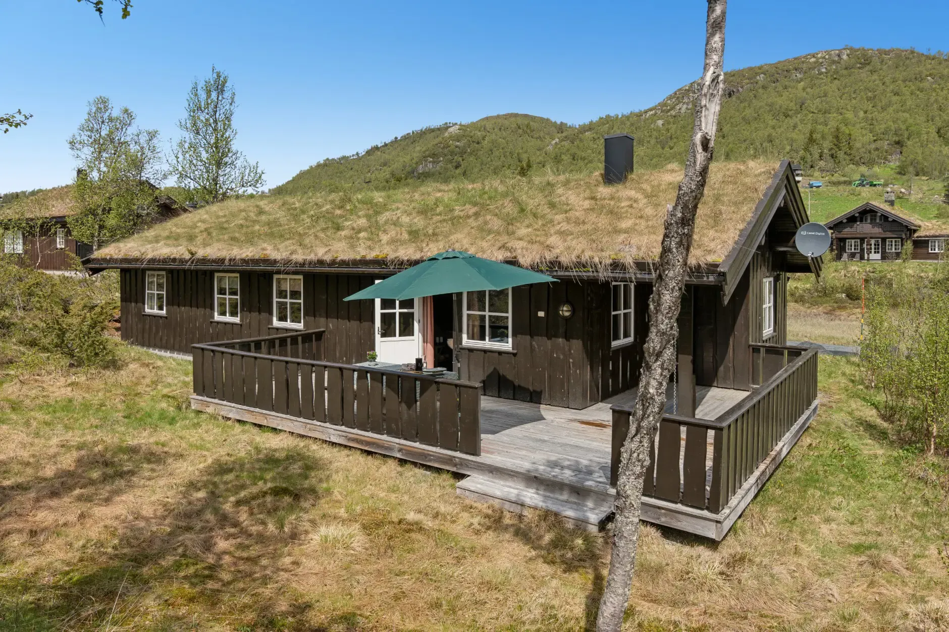 Furnished 4-Bedroom Country Retreat Near Ski Trails and Lake in Norway - Image 5