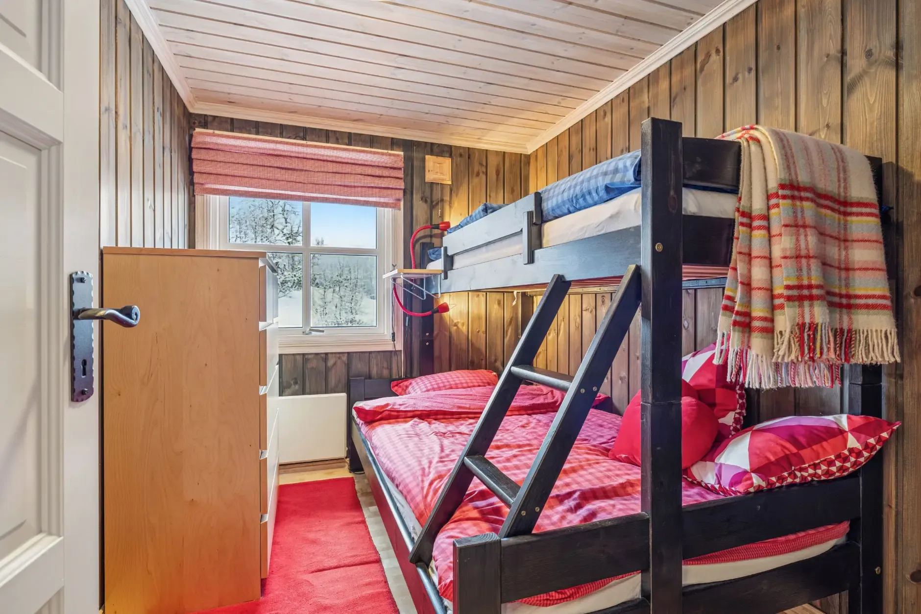 Furnished 4-Bedroom Country Retreat Near Ski Trails and Lake in Norway - View image 18 of 30