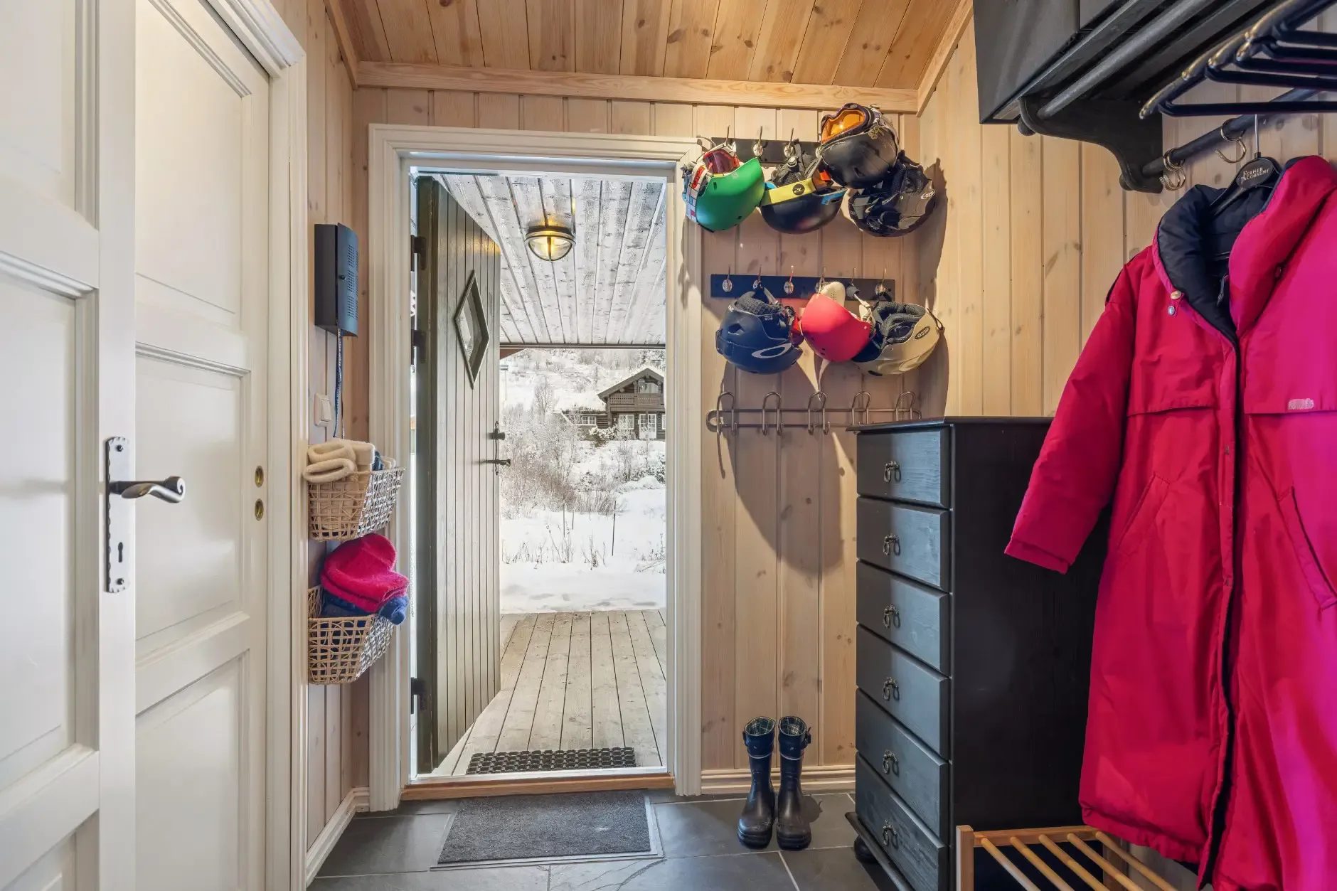 Furnished 4-Bedroom Country Retreat Near Ski Trails and Lake in Norway - View image 24 of 30