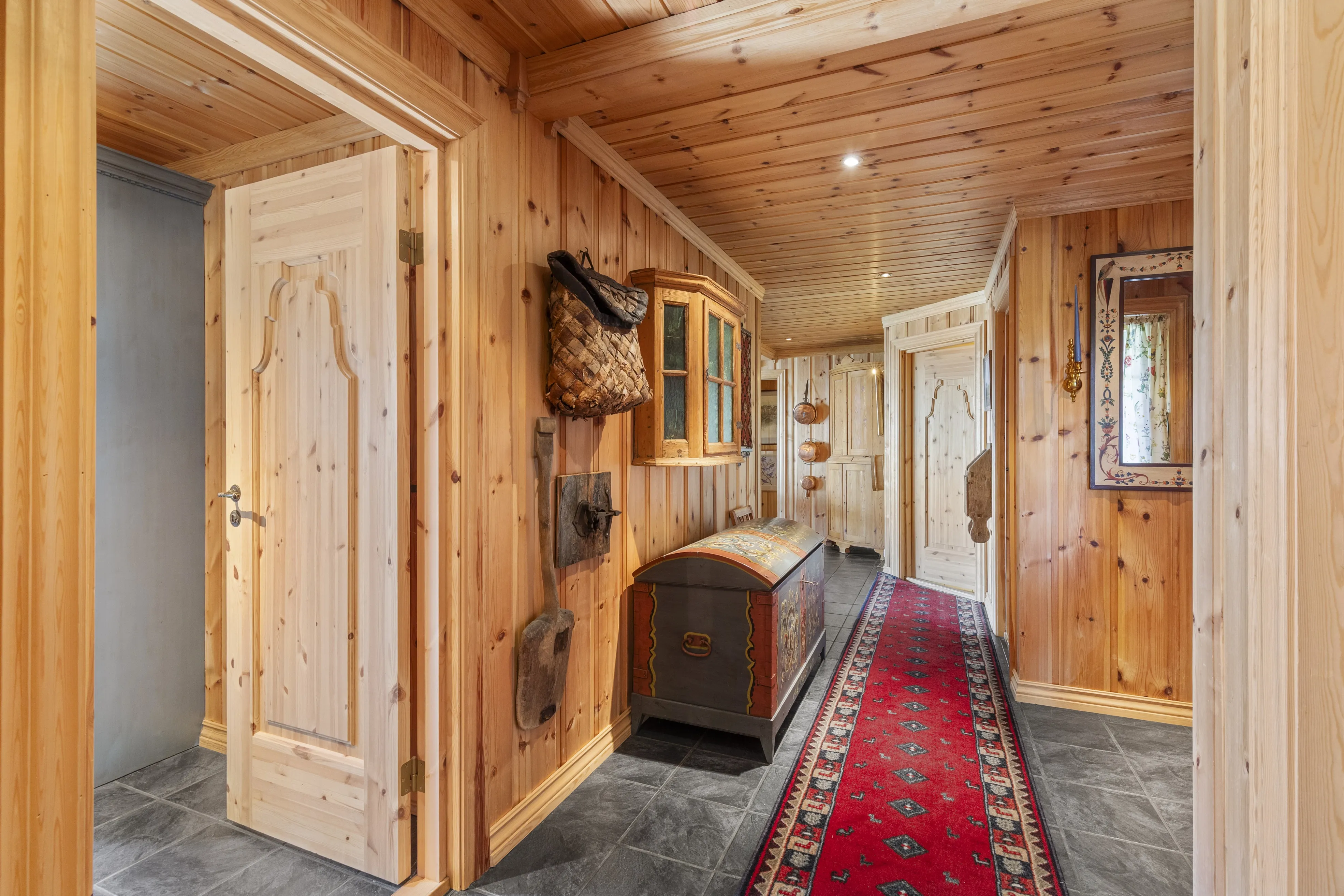 Contemporary 3-Bedroom Cabin with Sauna and Terrace in Scenic Eggedal - View image 6 of 50