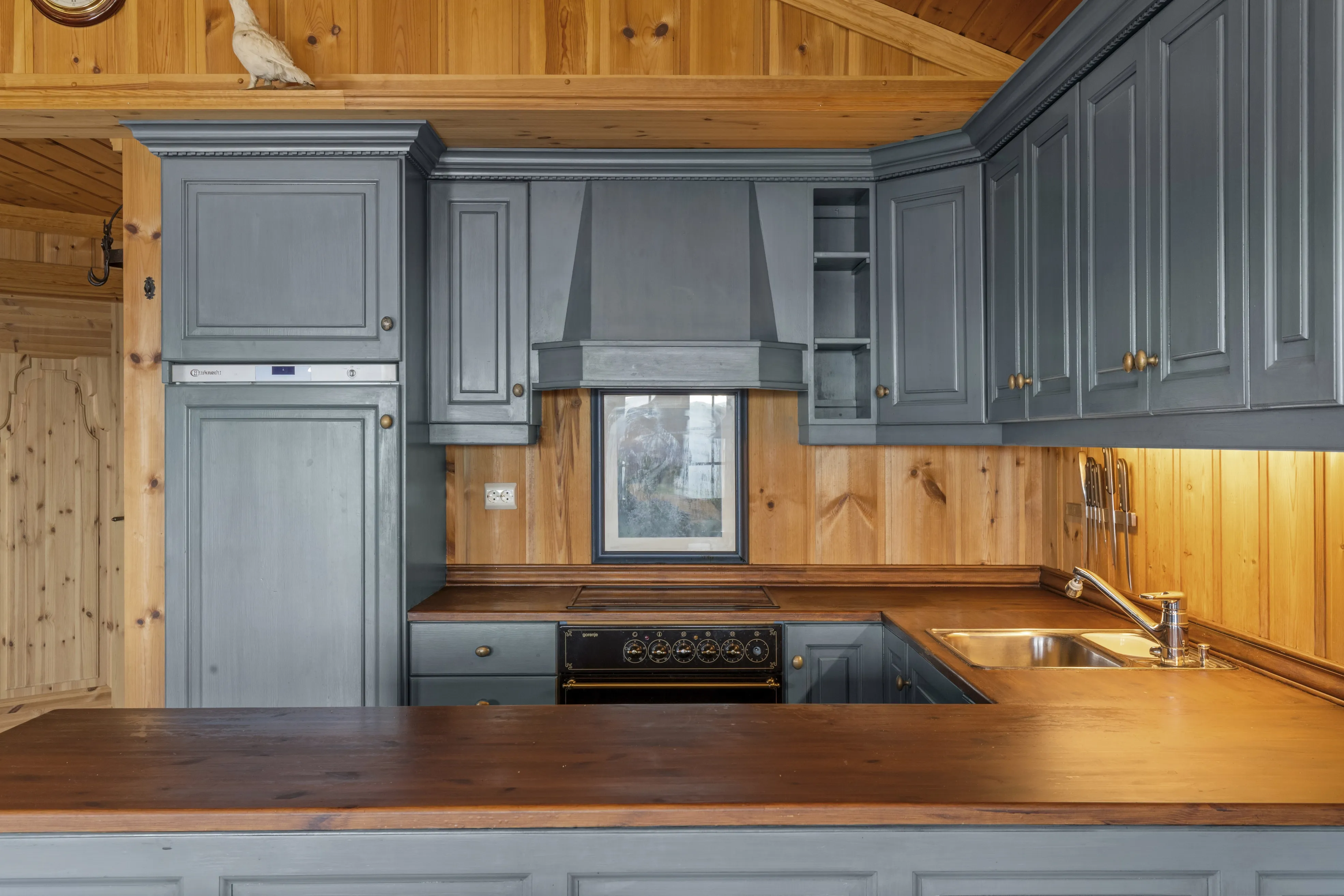 Contemporary 3-Bedroom Cabin with Sauna and Terrace in Scenic Eggedal - View image 12 of 50