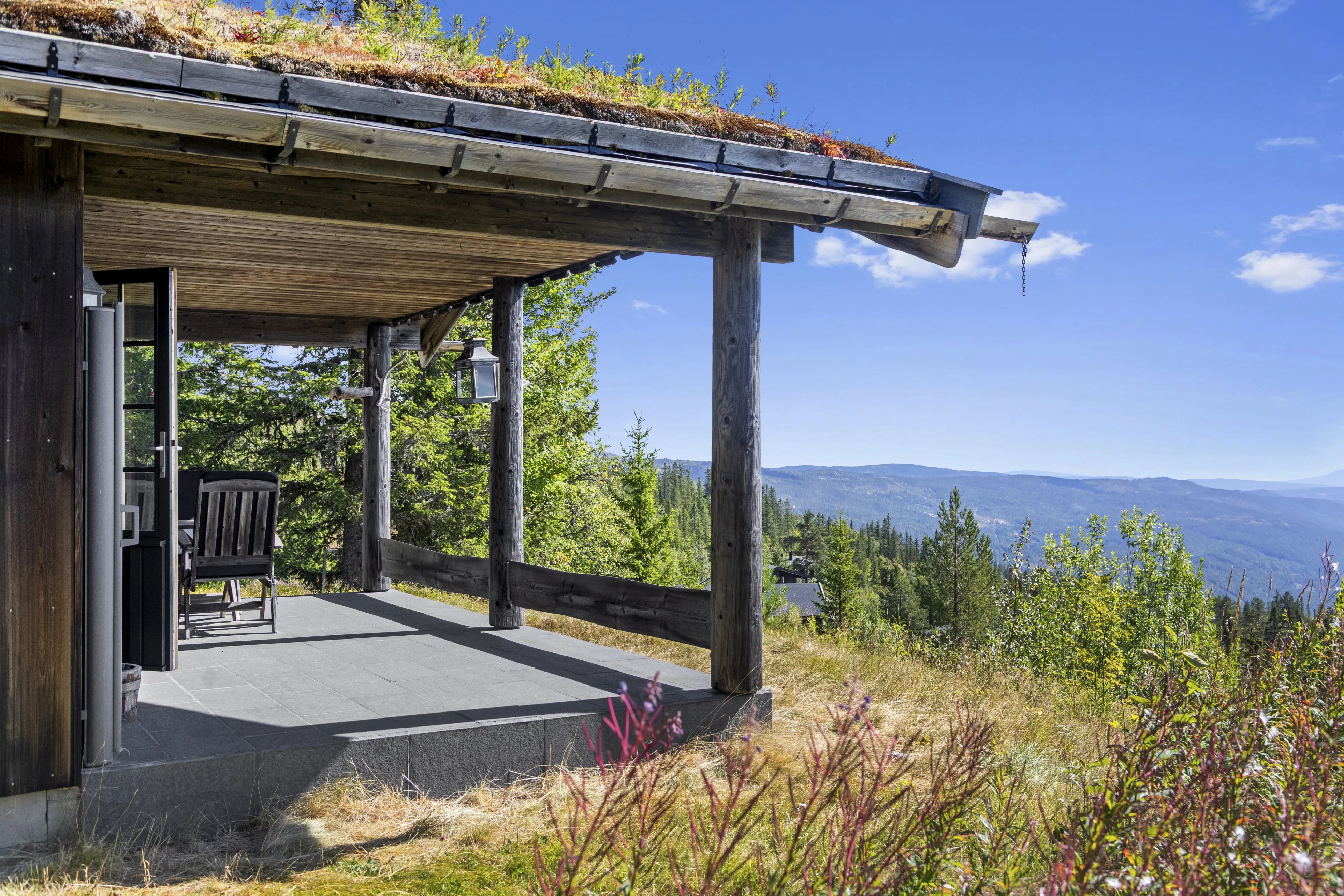 Contemporary 3-Bedroom Cabin with Sauna and Terrace in Scenic Eggedal - View image 21 of 50