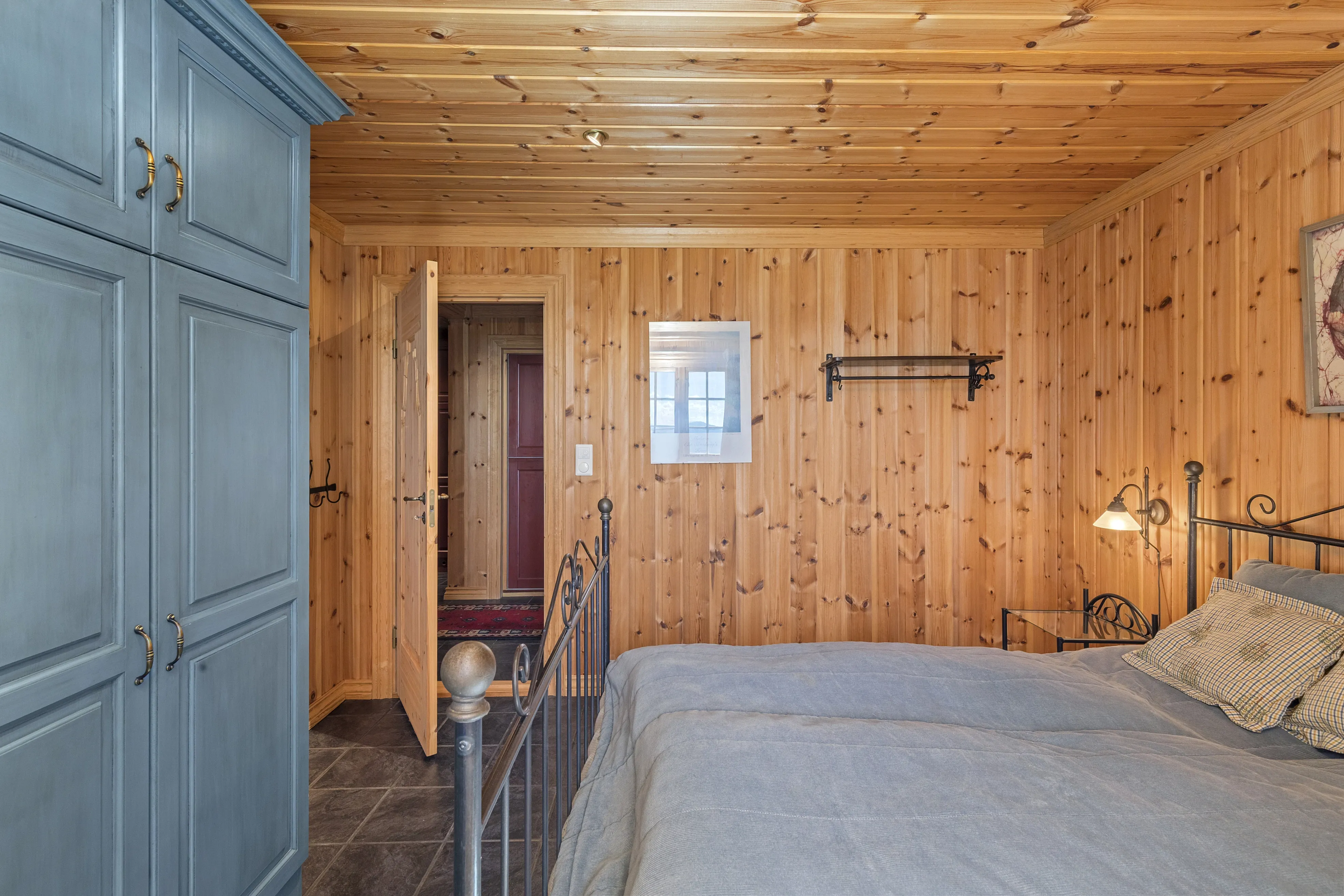 Contemporary 3-Bedroom Cabin with Sauna and Terrace in Scenic Eggedal - View image 28 of 50