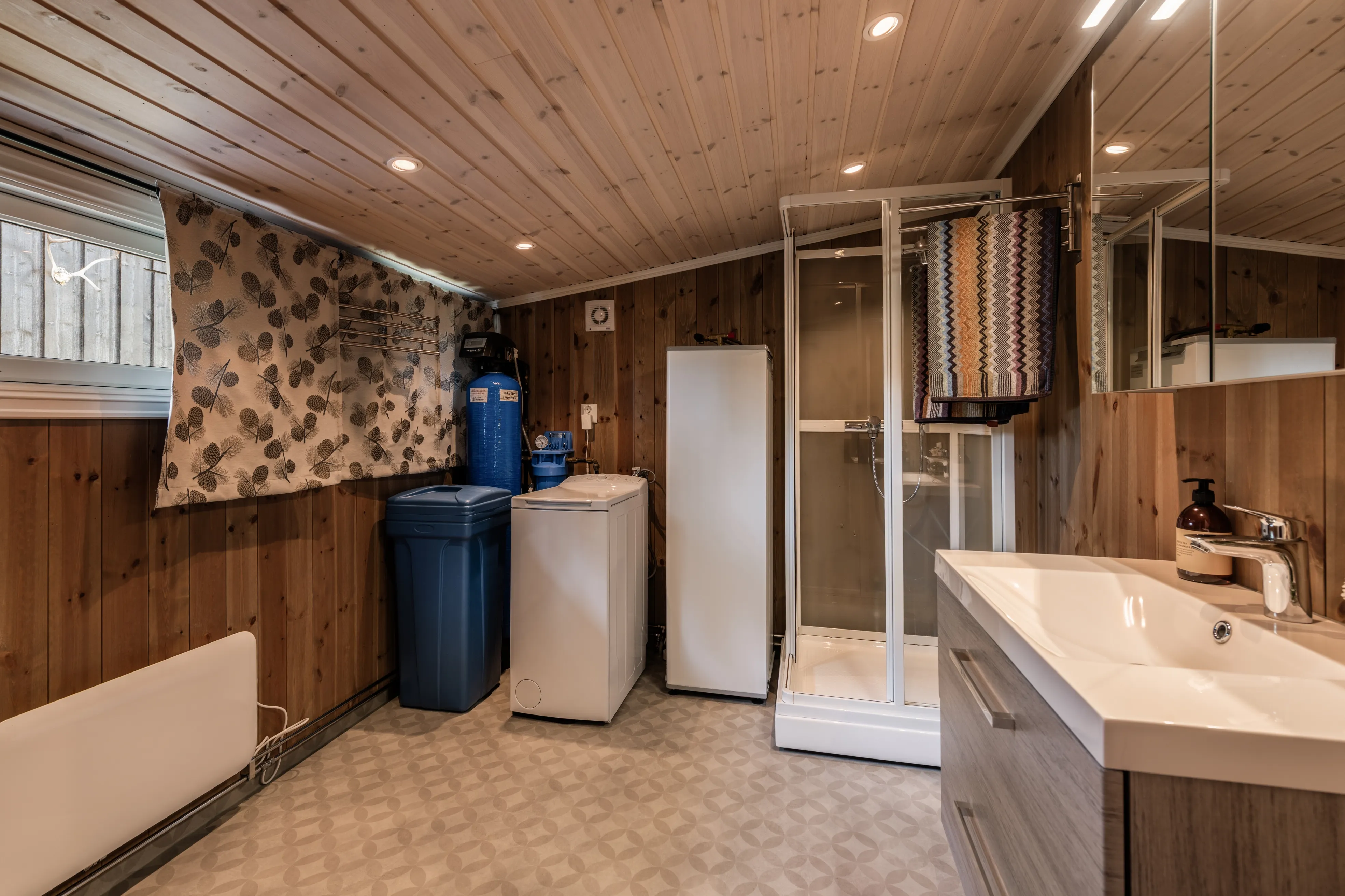 1960s Norwegian Cabin with Spacious Terrace and Scenic Gol Location - View image 14 of 40