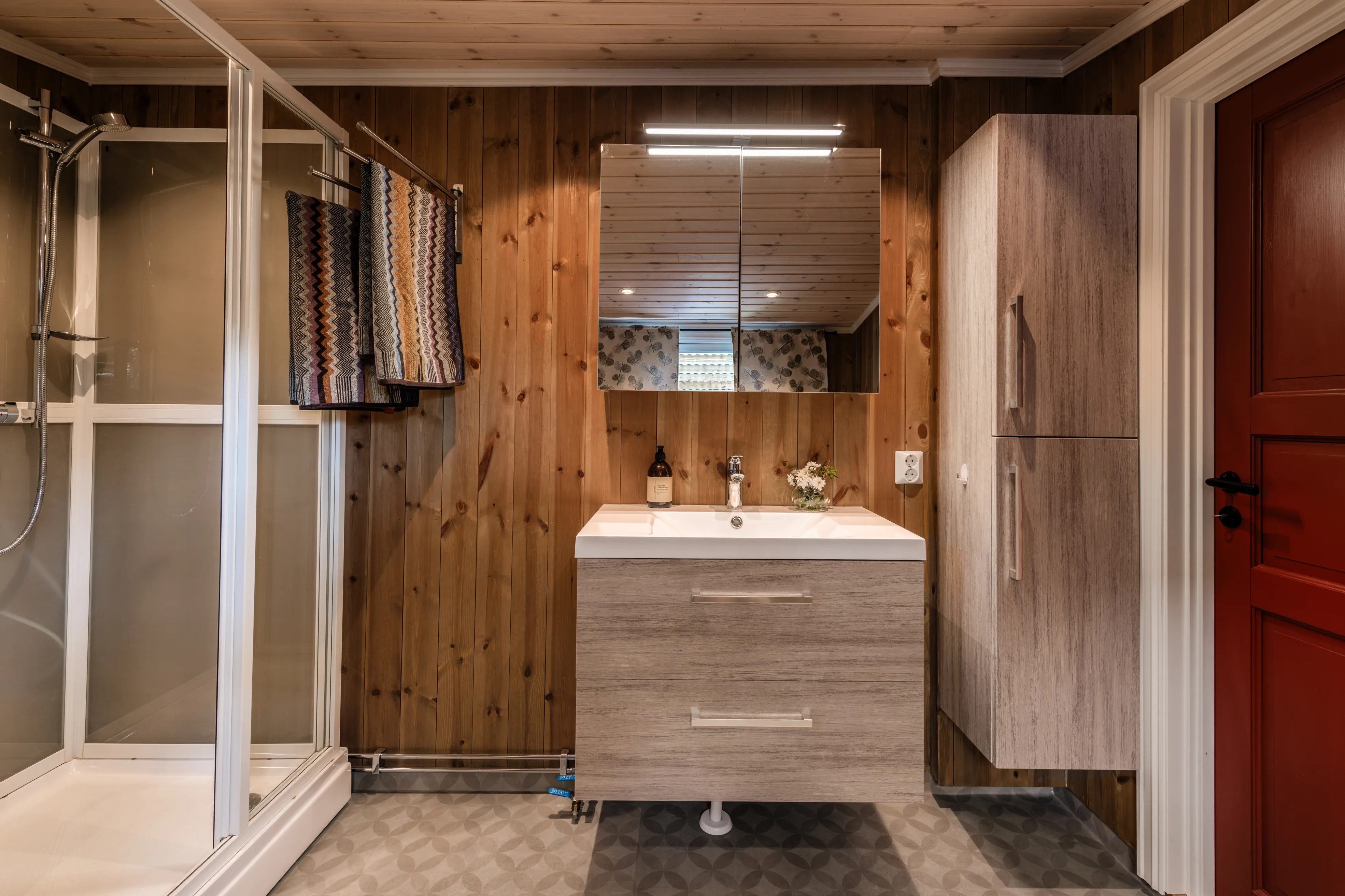 1960s Norwegian Cabin with Spacious Terrace and Scenic Gol Location - View image 15 of 40