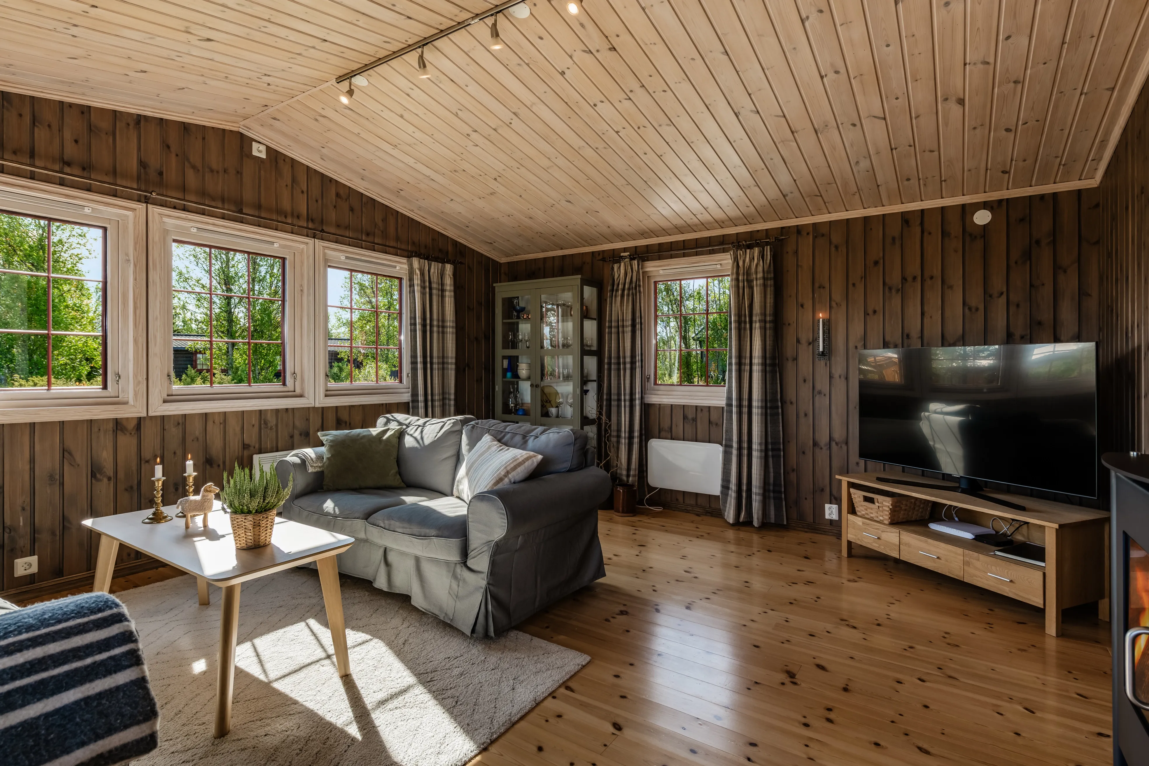 1960s Norwegian Cabin with Spacious Terrace and Scenic Gol Location - View image 20 of 40
