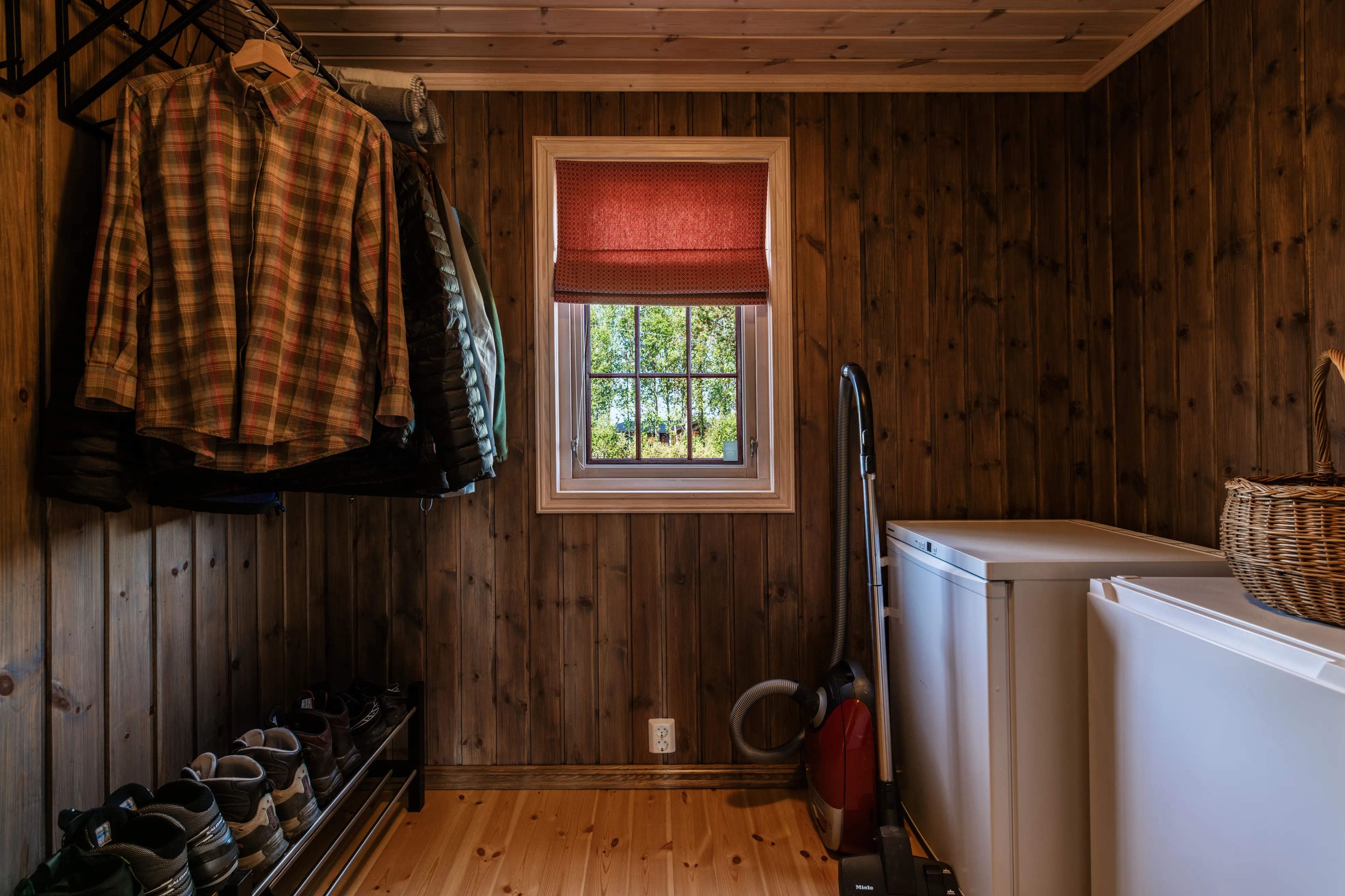 1960s Norwegian Cabin with Spacious Terrace and Scenic Gol Location - View image 26 of 40
