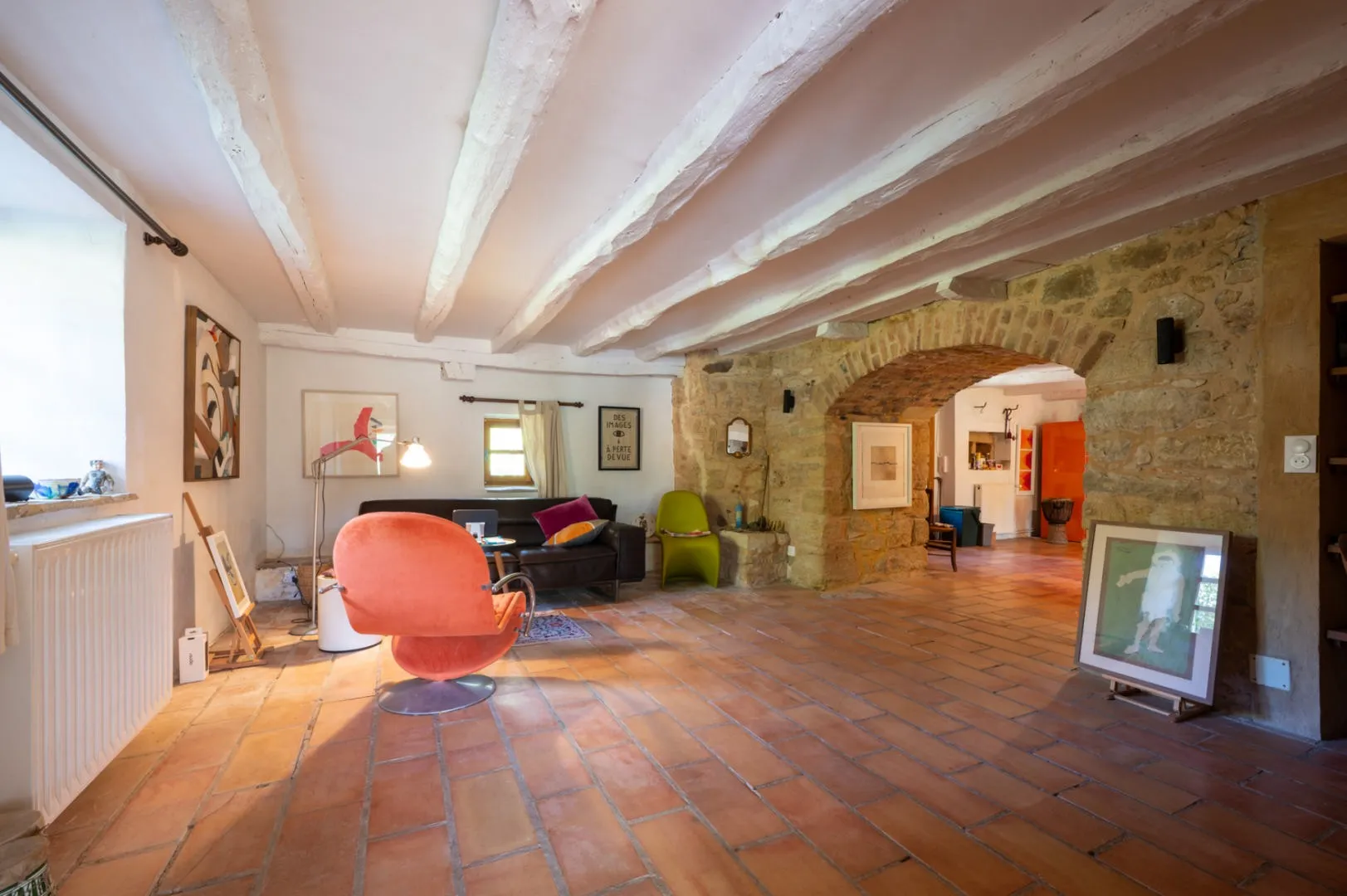 Spacious 5-Bedroom House with Pool and Expansive Grounds in Gourdon, France - View image 14 of 37