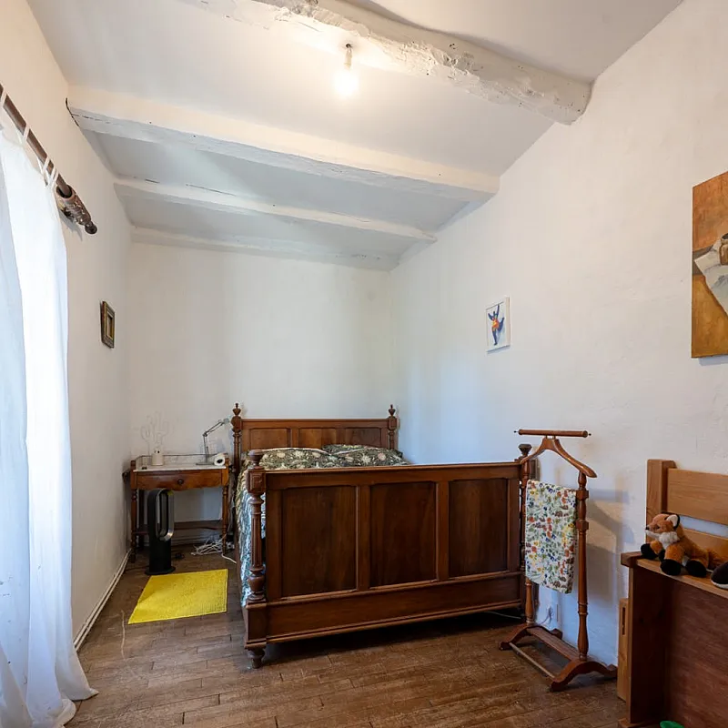 View image 21
