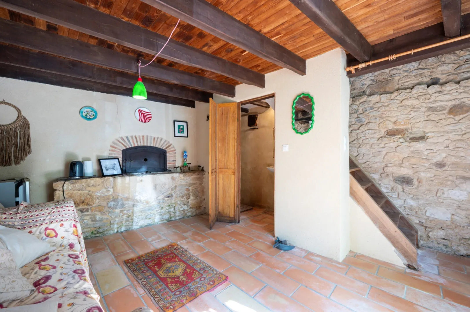 Spacious 5-Bedroom House with Pool and Expansive Grounds in Gourdon, France - View image 25 of 37