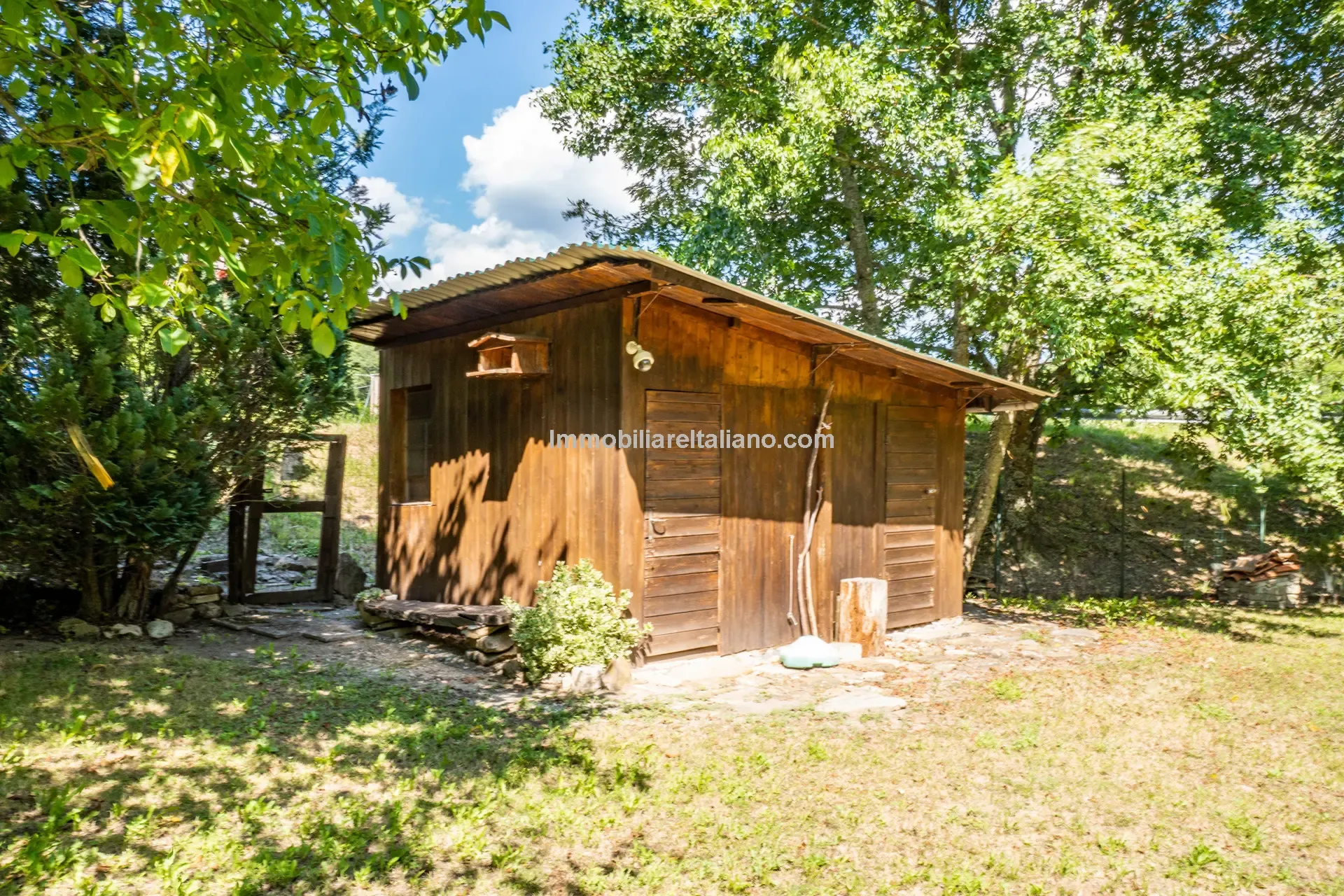 Restored Tuscan Farmhouse with Garden and Garage Near Badia Tedalda - View image 13 of 42