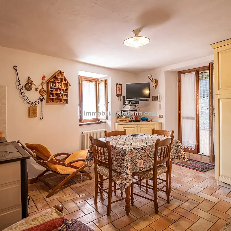 View image 25