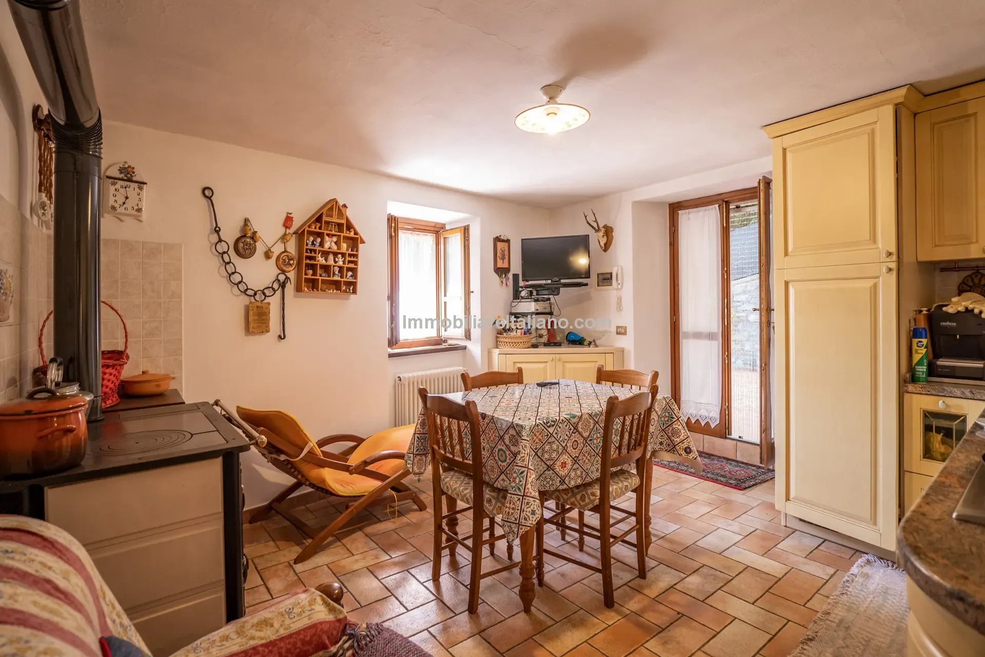 Restored Tuscan Farmhouse with Garden and Garage Near Badia Tedalda - View image 25 of 42