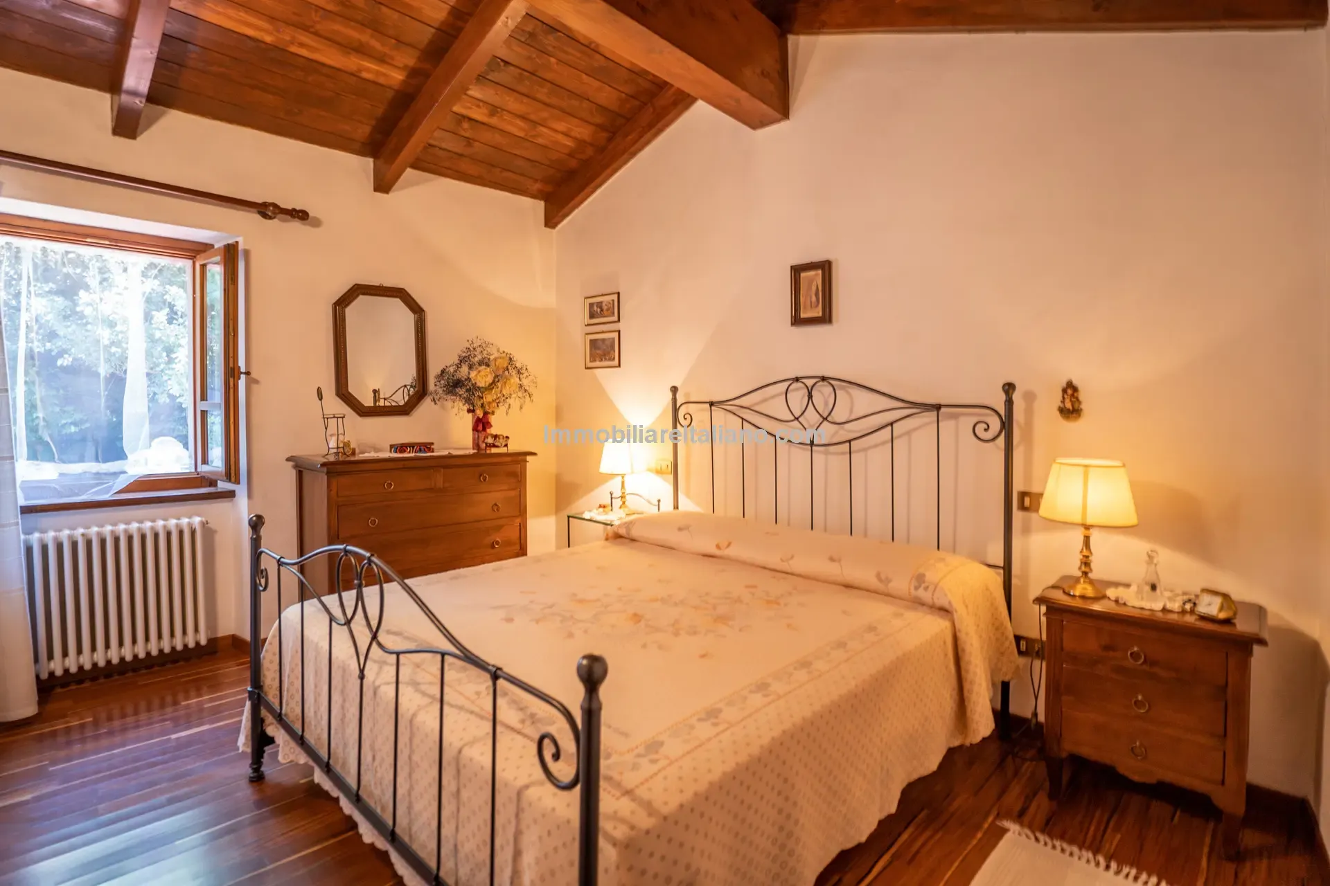Restored Tuscan Farmhouse with Garden and Garage Near Badia Tedalda - View image 28 of 42
