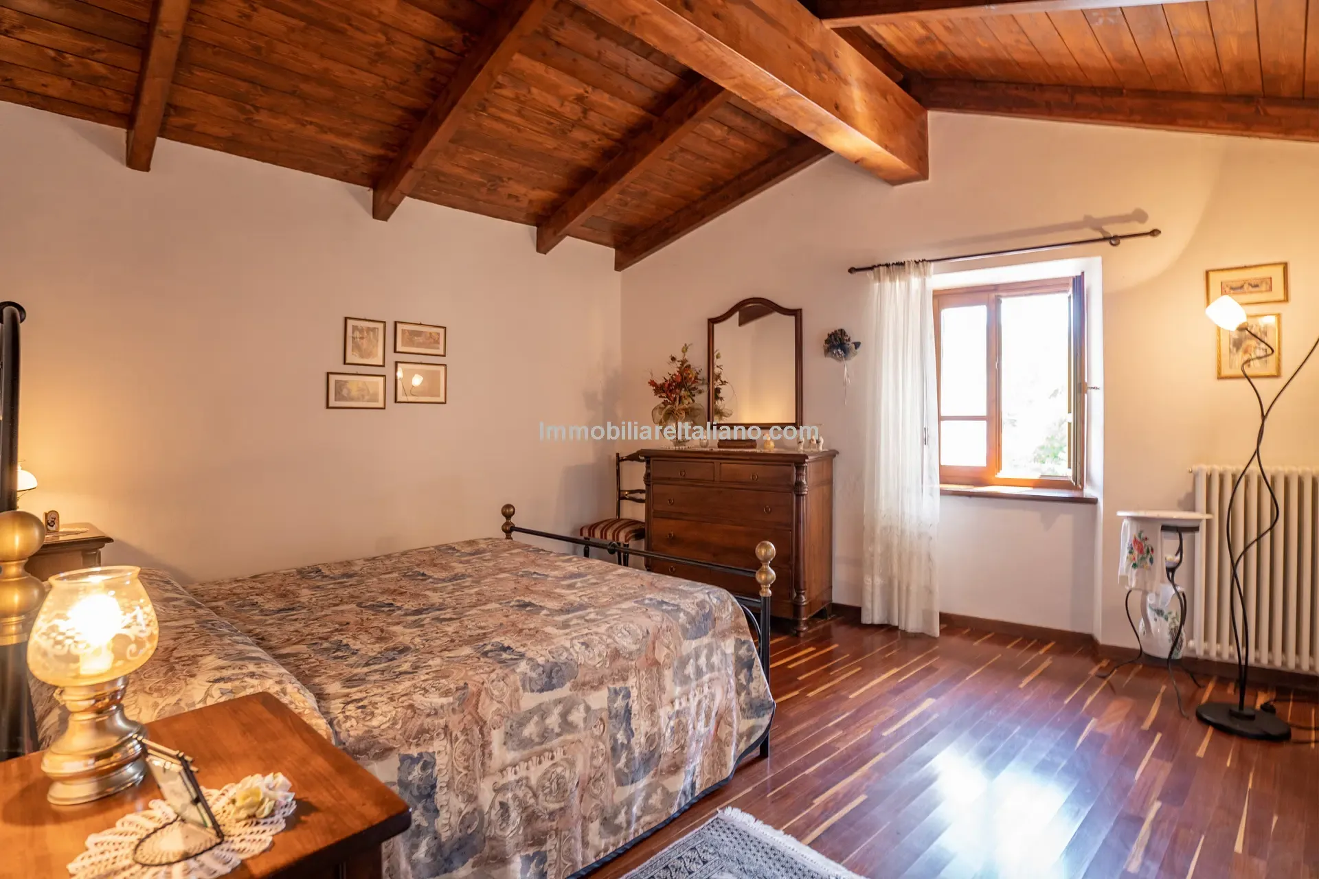 Restored Tuscan Farmhouse with Garden and Garage Near Badia Tedalda - View image 33 of 42