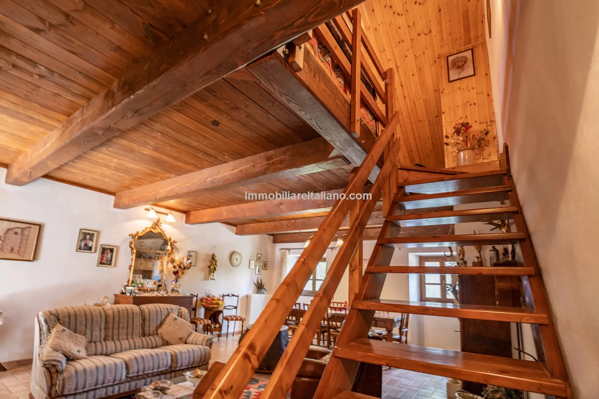 Restored Tuscan Farmhouse with Garden and Garage Near Badia Tedalda - View image 35 of 42