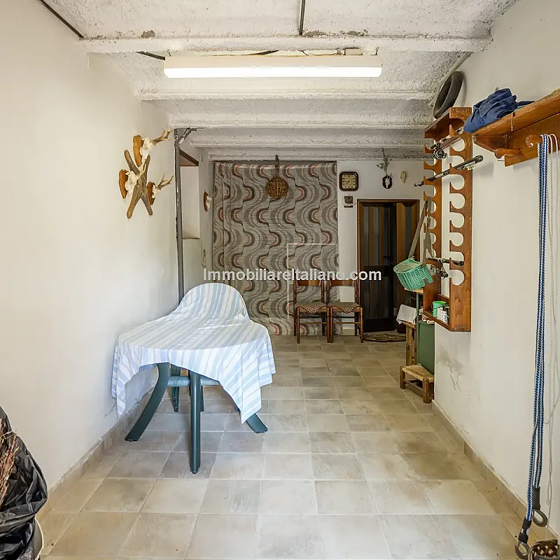 View image 40