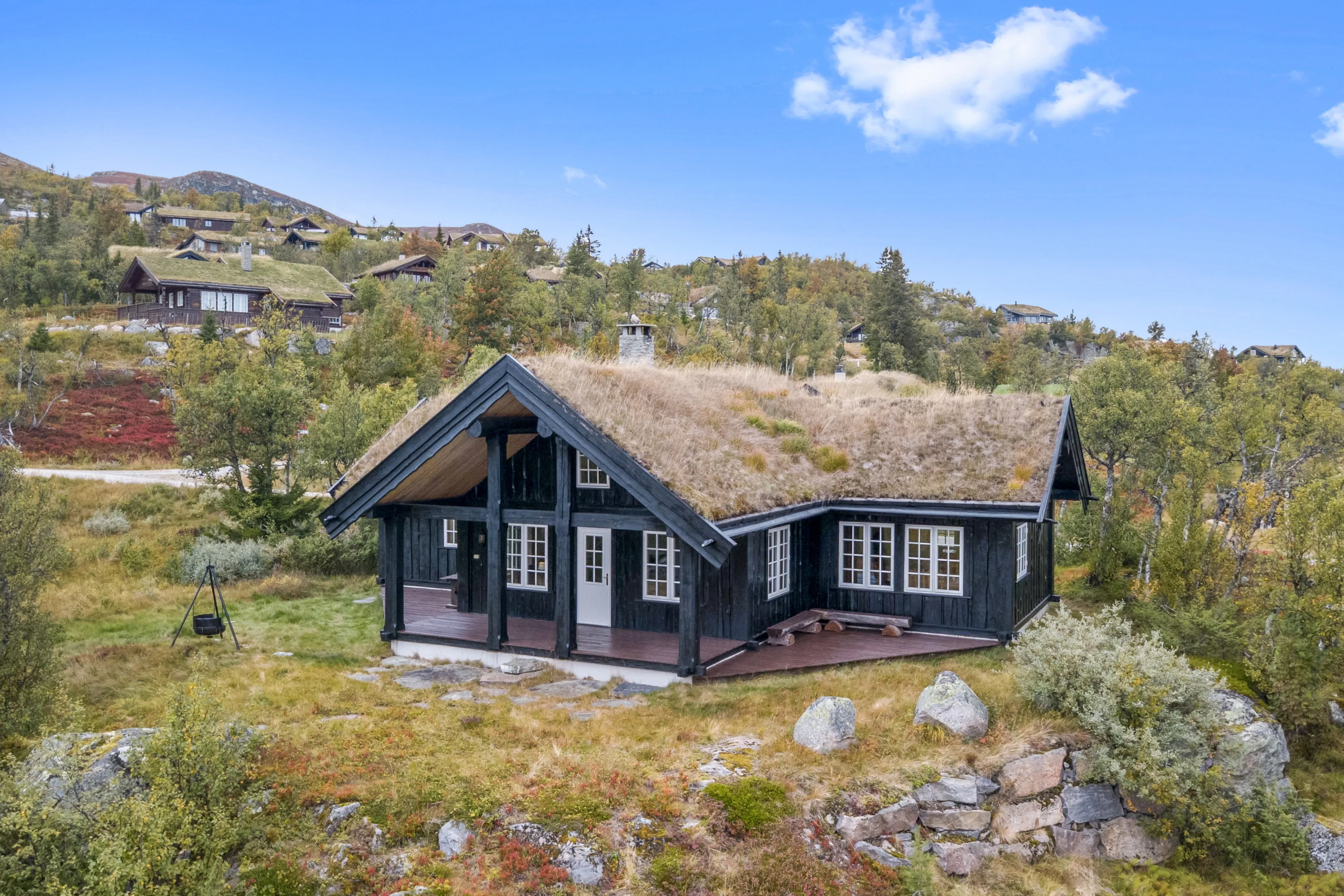 Modern 3-Bedroom Cabin in Viken with Panoramic Views and Sauna - Image 2