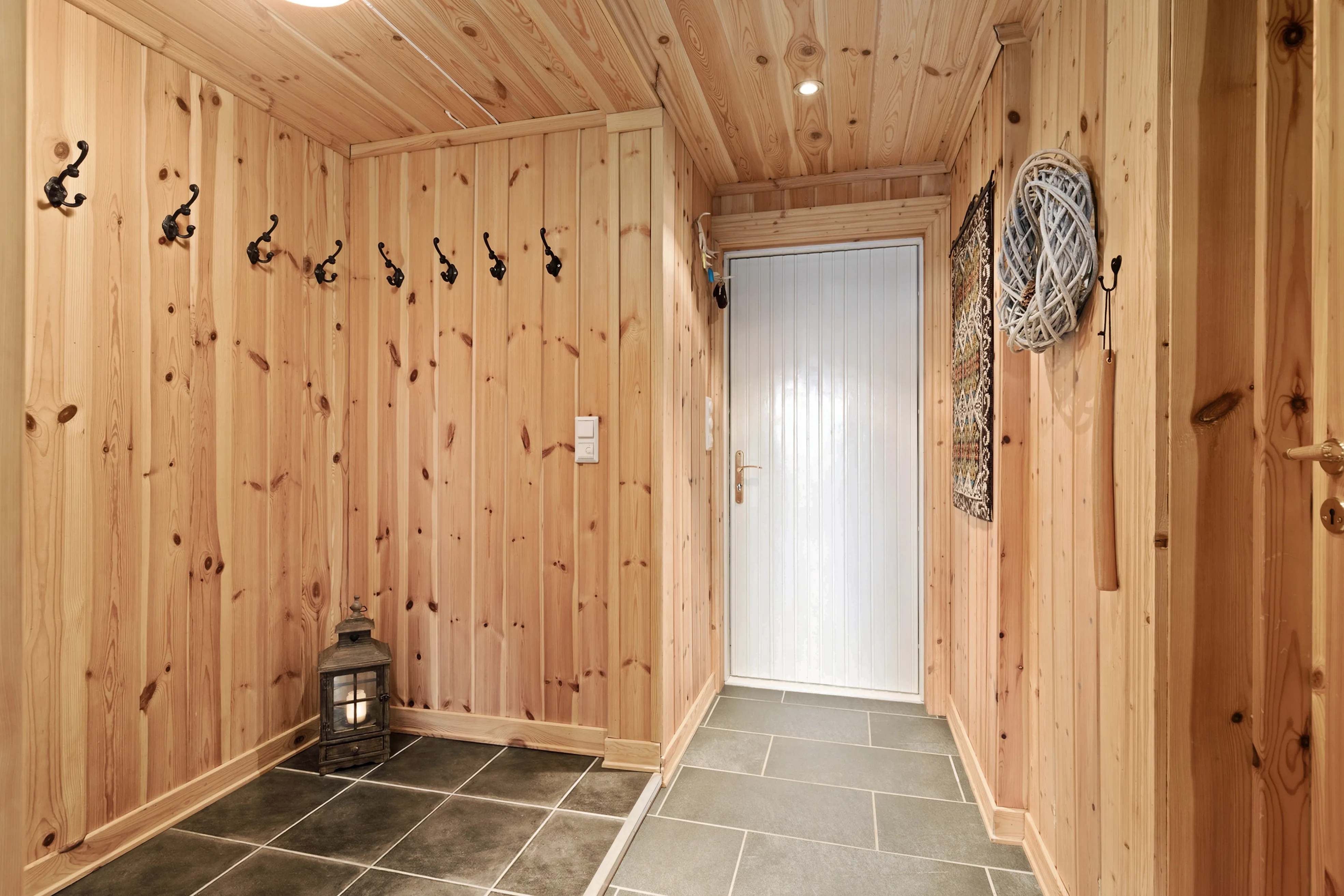 Modern 3-Bedroom Cabin in Viken with Panoramic Views and Sauna - View image 6 of 55