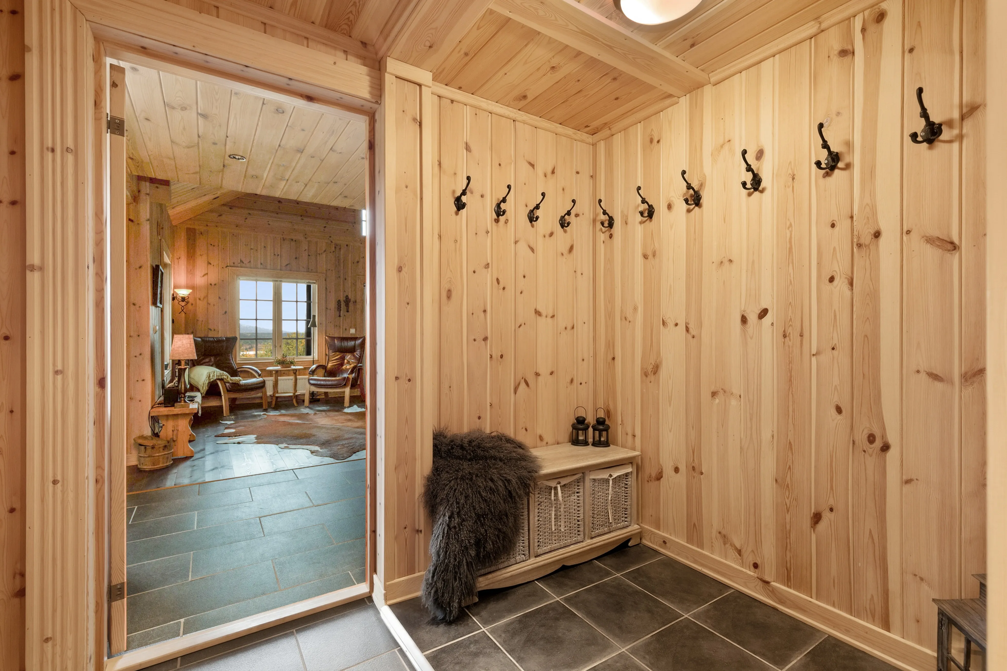 Modern 3-Bedroom Cabin in Viken with Panoramic Views and Sauna - View image 7 of 55