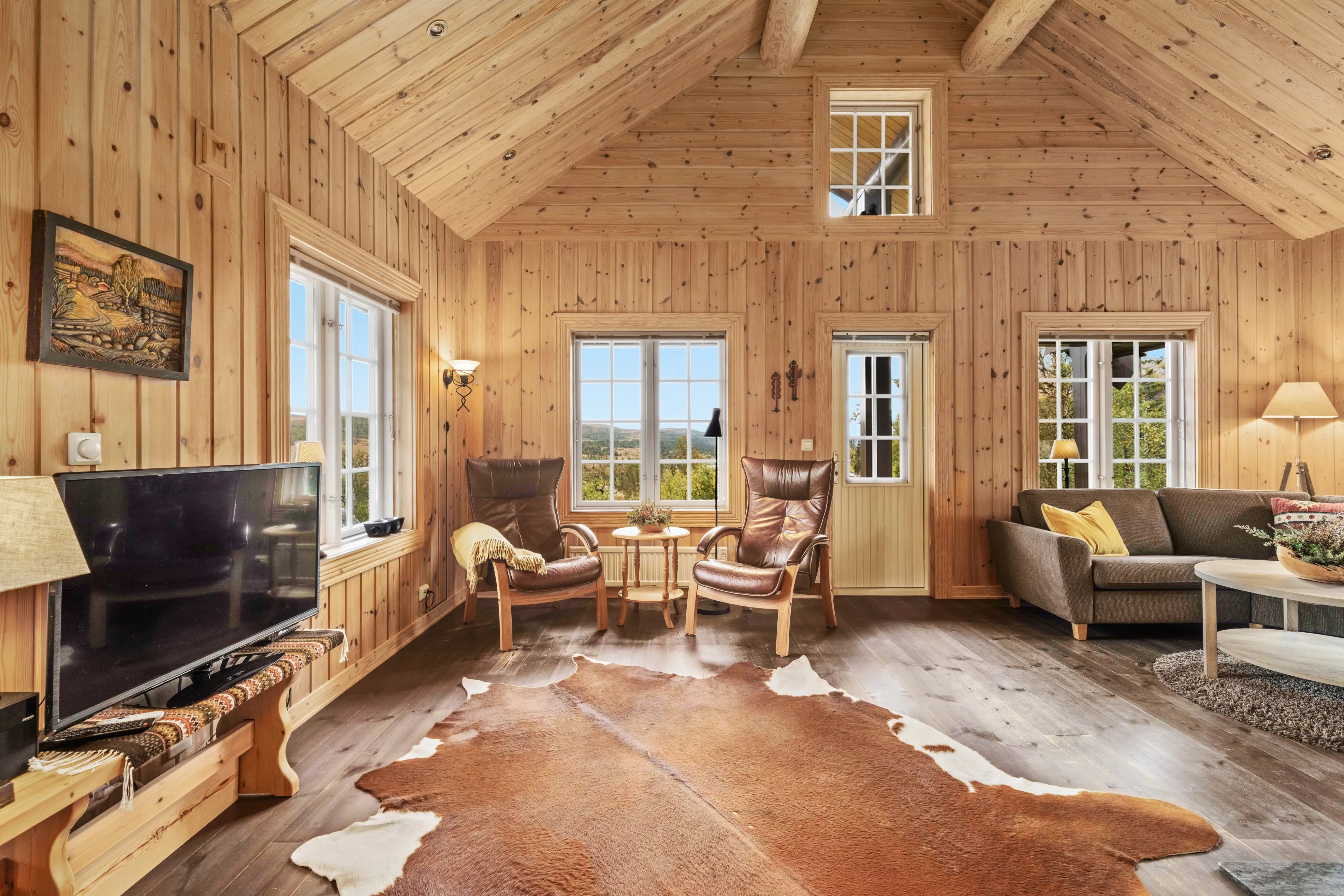 Modern 3-Bedroom Cabin in Viken with Panoramic Views and Sauna - View image 9 of 55