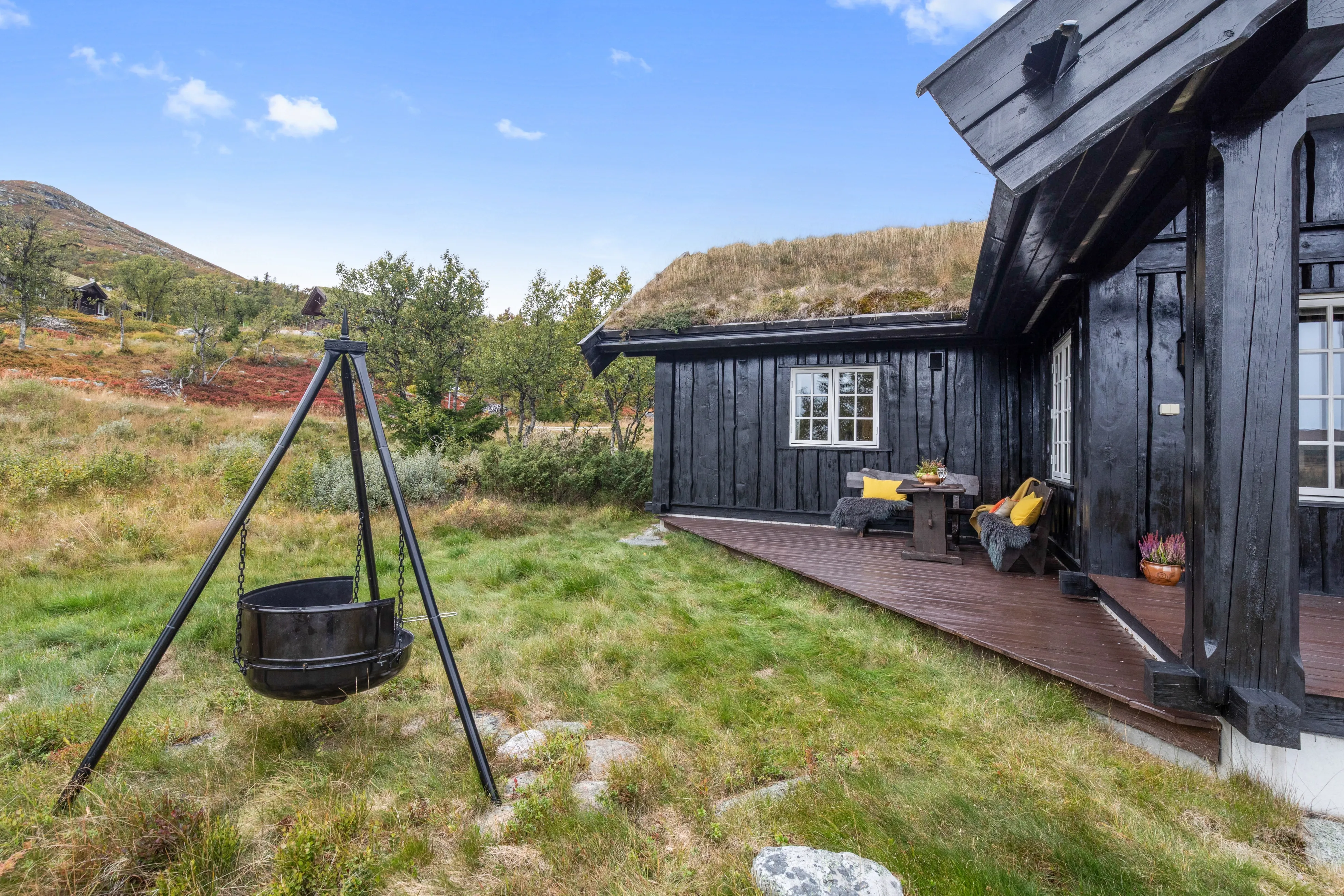 Modern 3-Bedroom Cabin in Viken with Panoramic Views and Sauna - View image 53 of 55