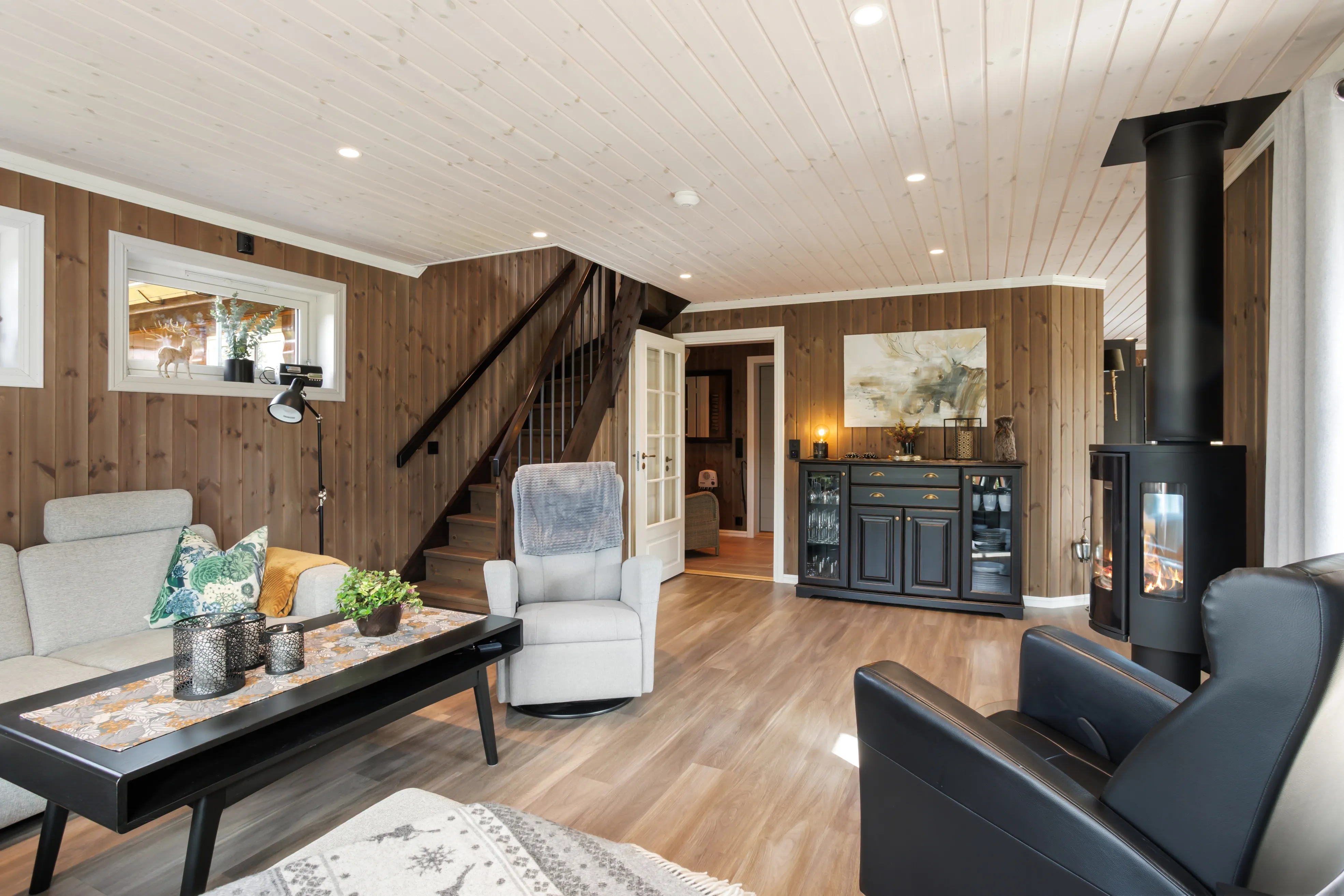 Contemporary 4-Bed Country House in Eggedal with Expansive Terrace - View image 7 of 63