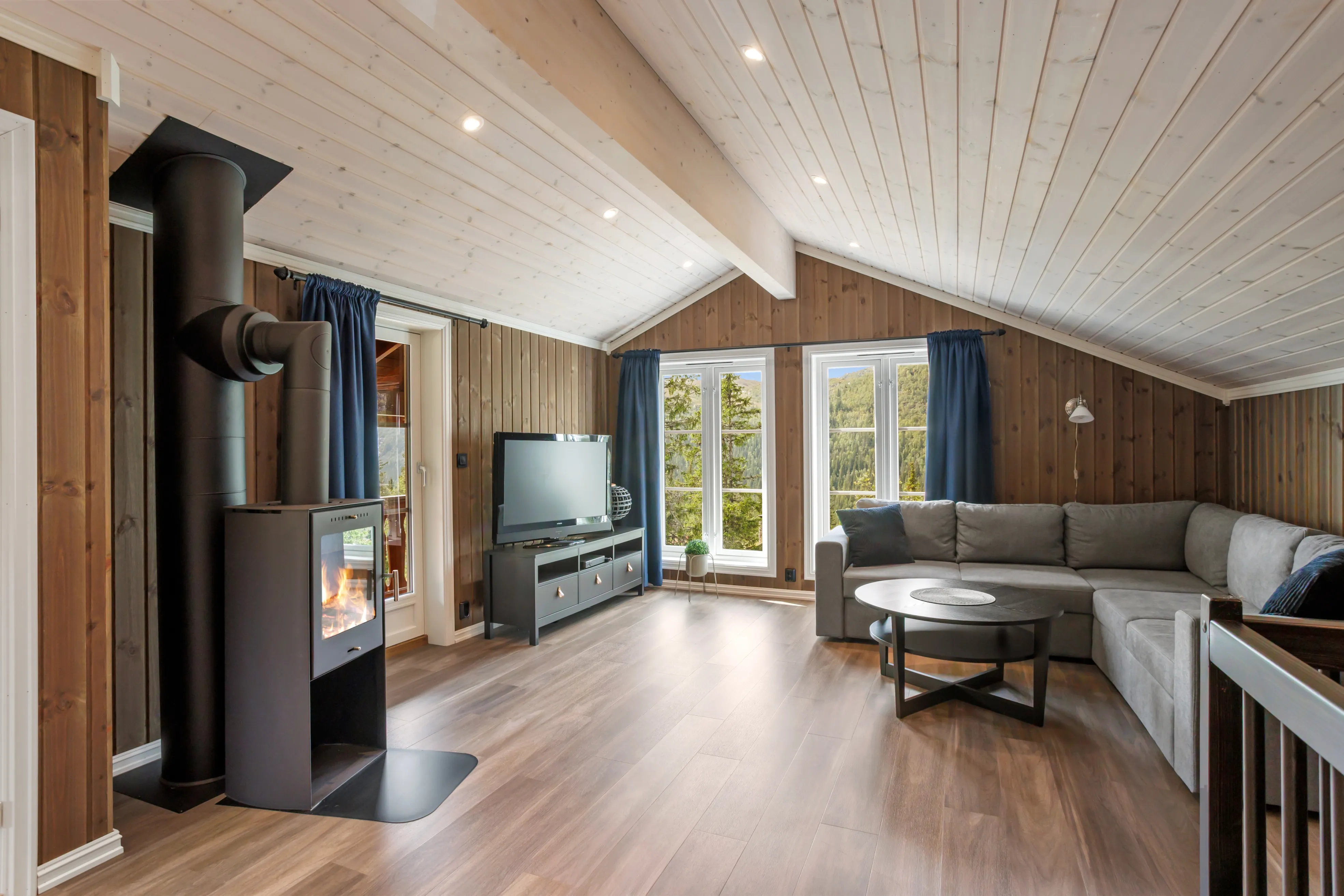 Contemporary 4-Bed Country House in Eggedal with Expansive Terrace - View image 34 of 63