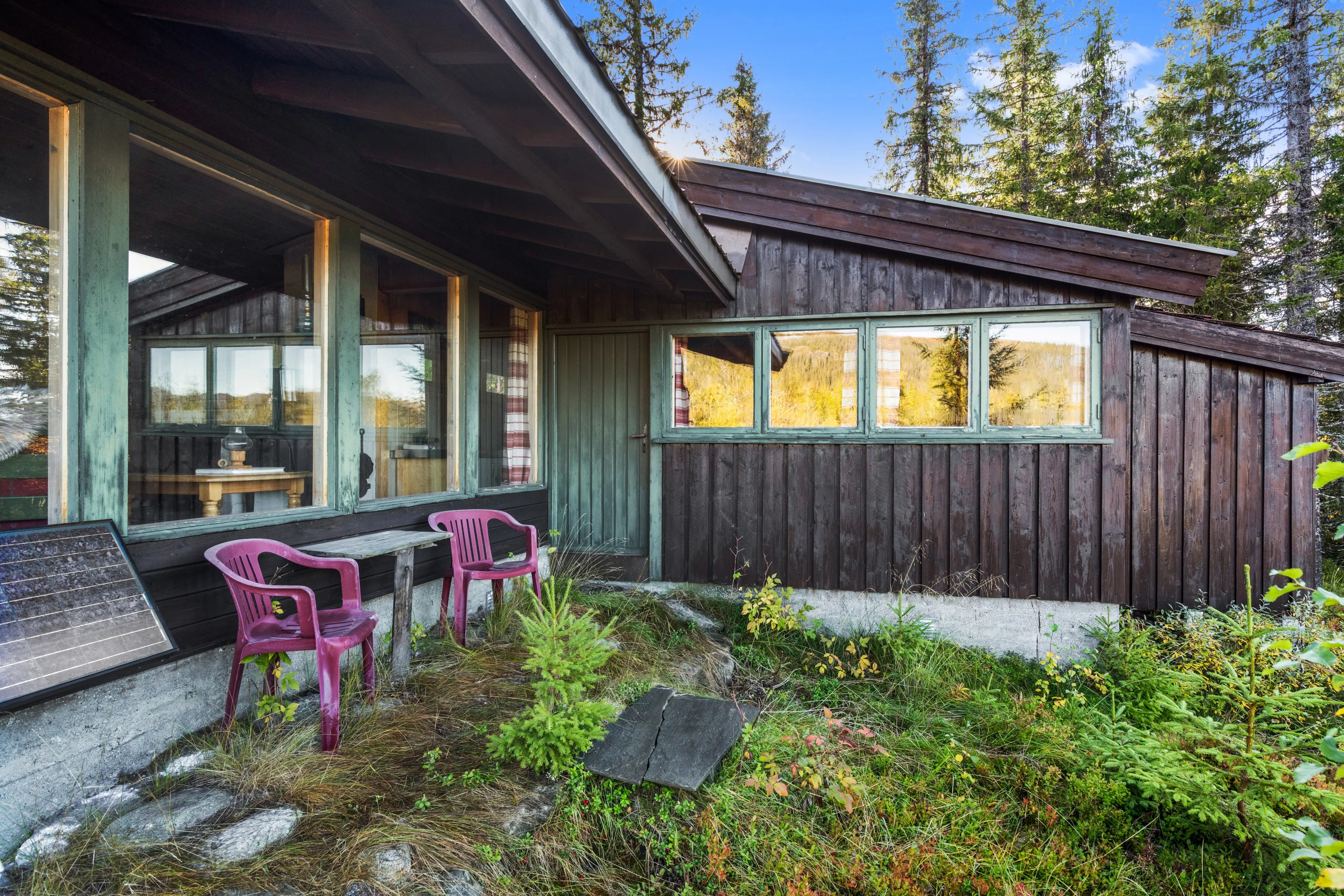 1960s Furnished Cabin with Expansive Lot in Flå, Norway - View image 27 of 37