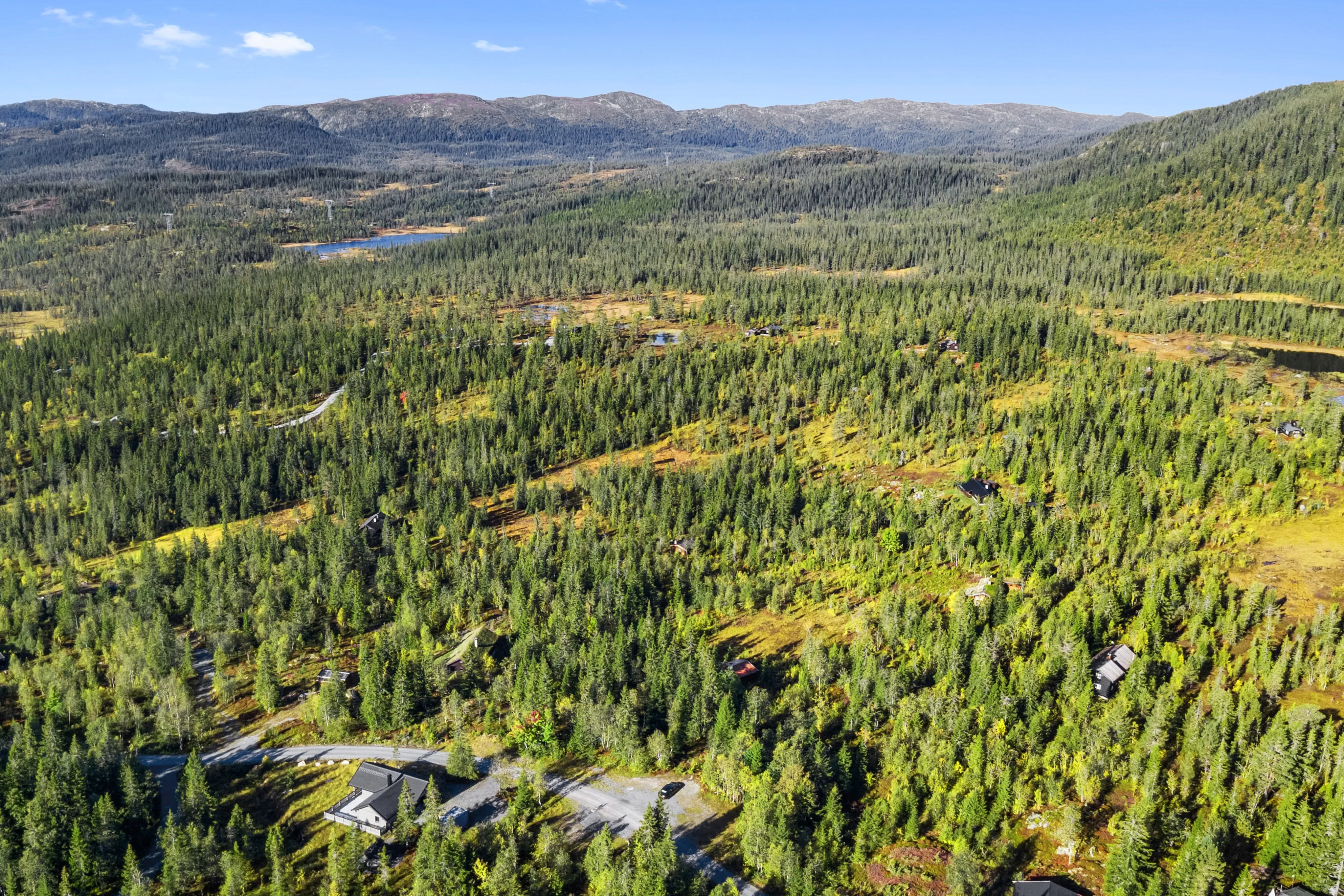 1960s Furnished Cabin with Expansive Lot in Flå, Norway - View image 33 of 37