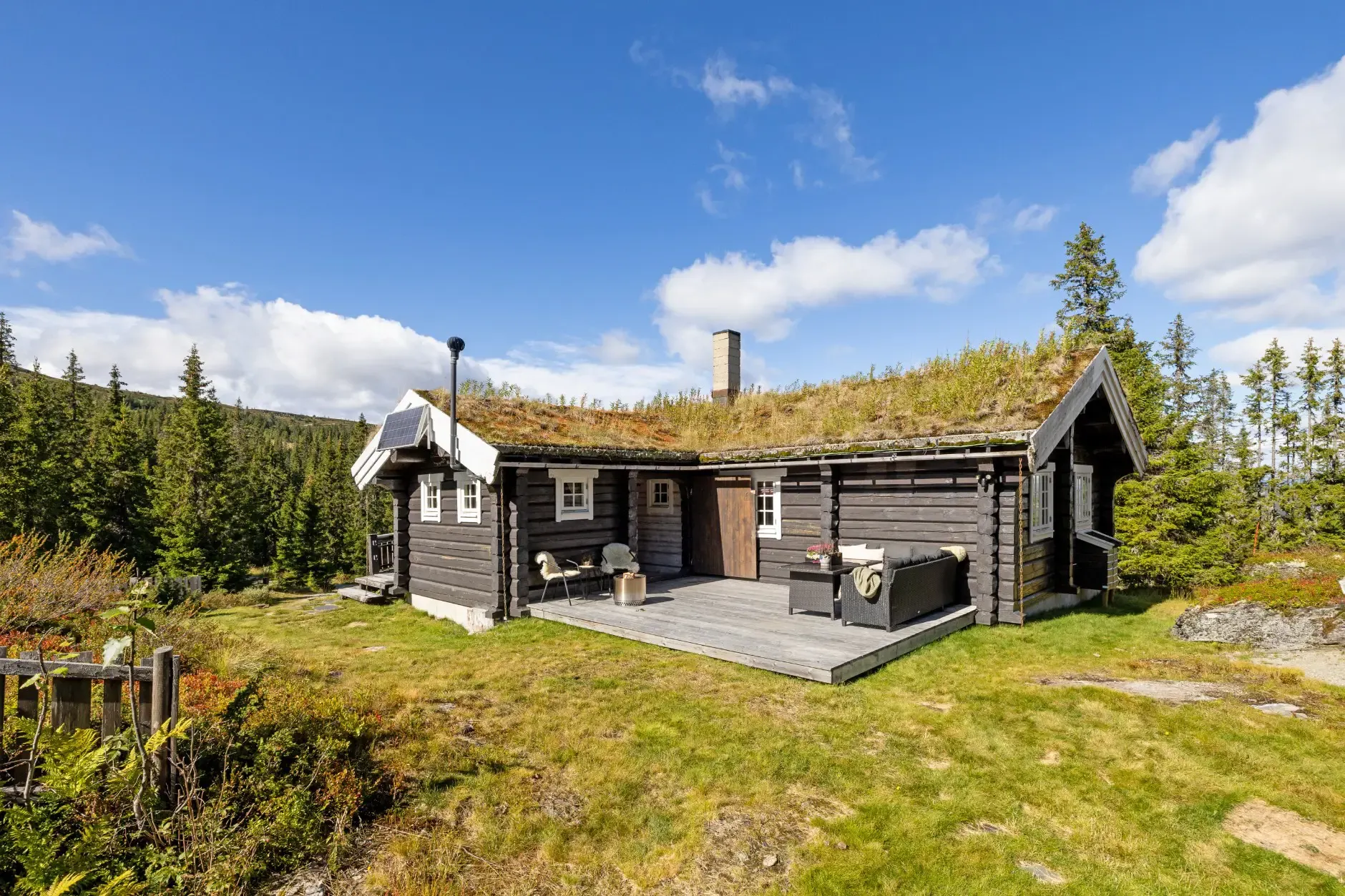 Four-Bedroom Country House with Panoramic Mountain Views in Fåvang - View image 23 of 28