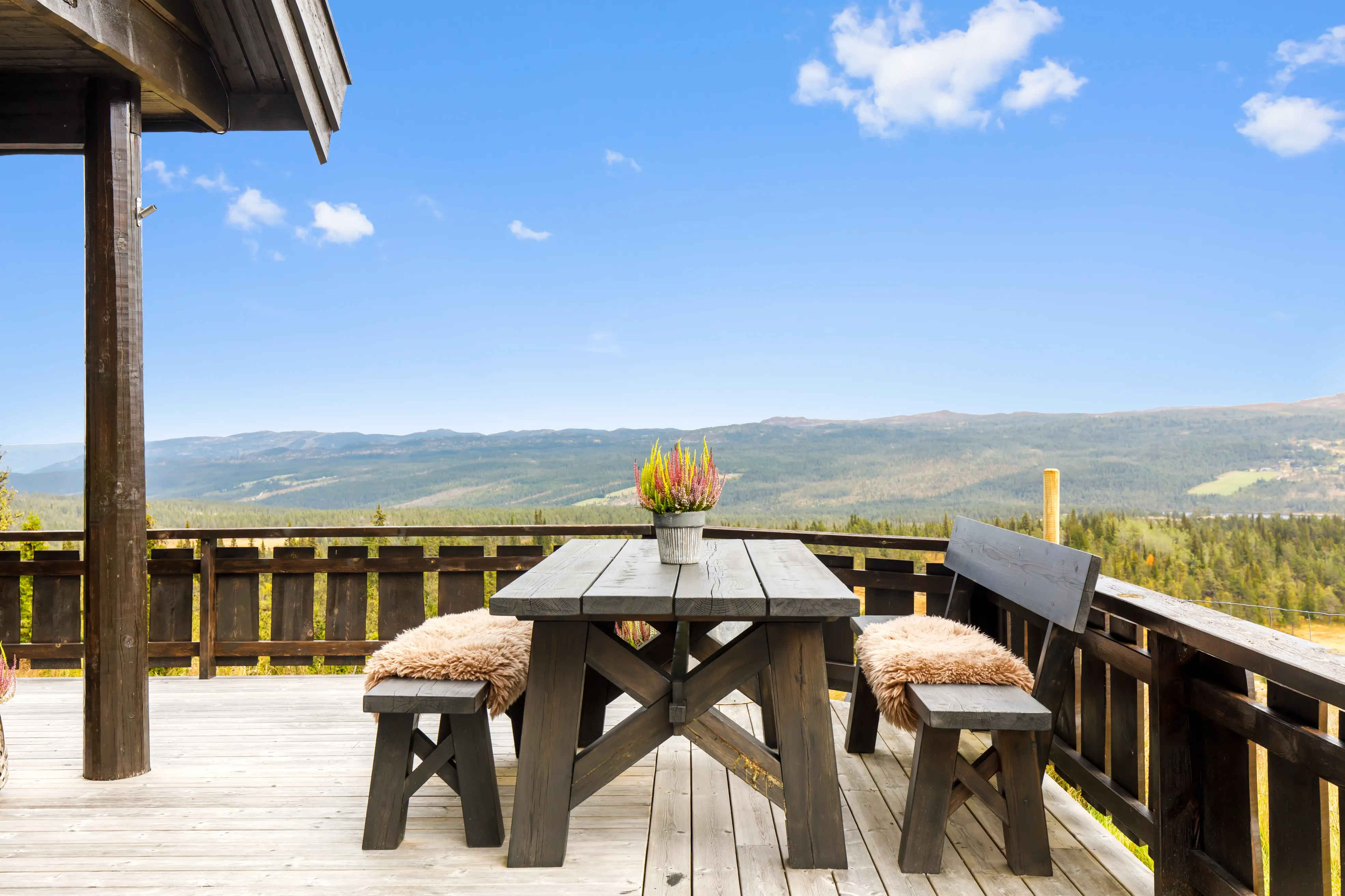 Modern 2-Bedroom Cabin with Terrace in Norway's Scenic Lyserstølen - View image 20 of 46