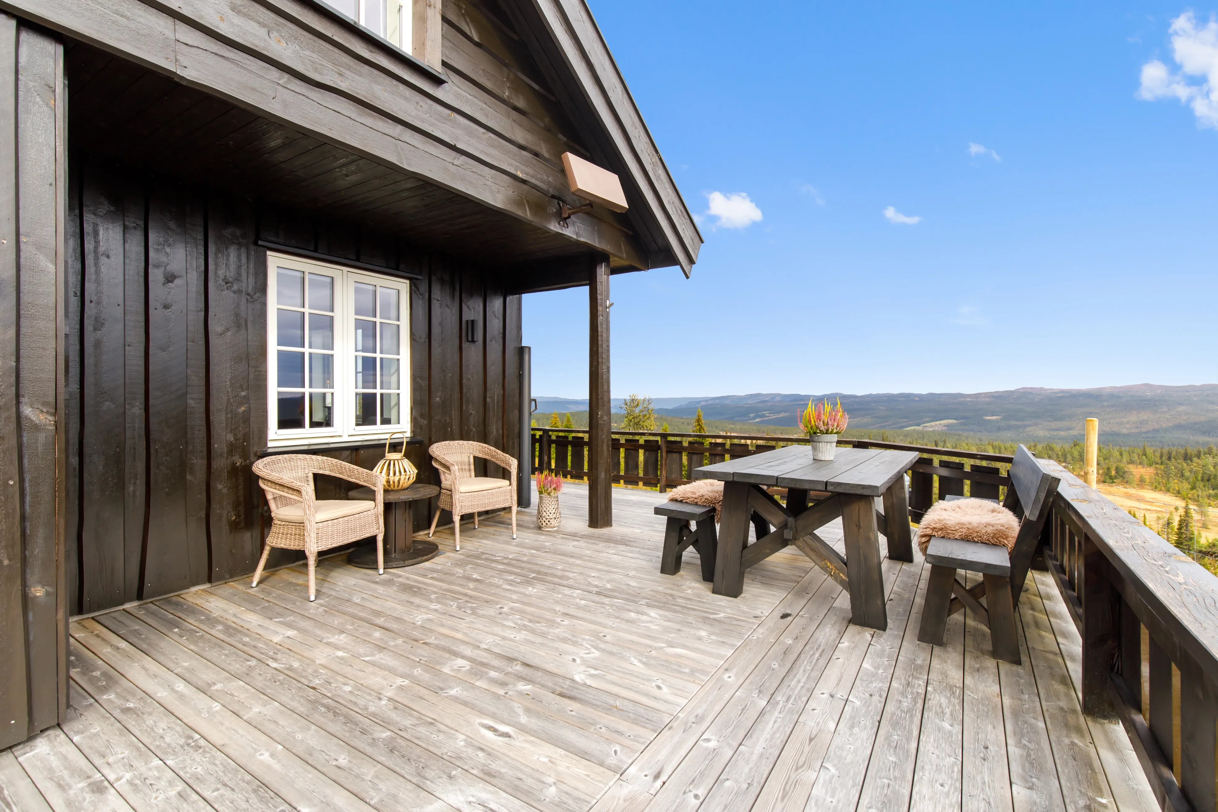 Modern 2-Bedroom Cabin with Terrace in Norway's Scenic Lyserstølen - View image 22 of 46