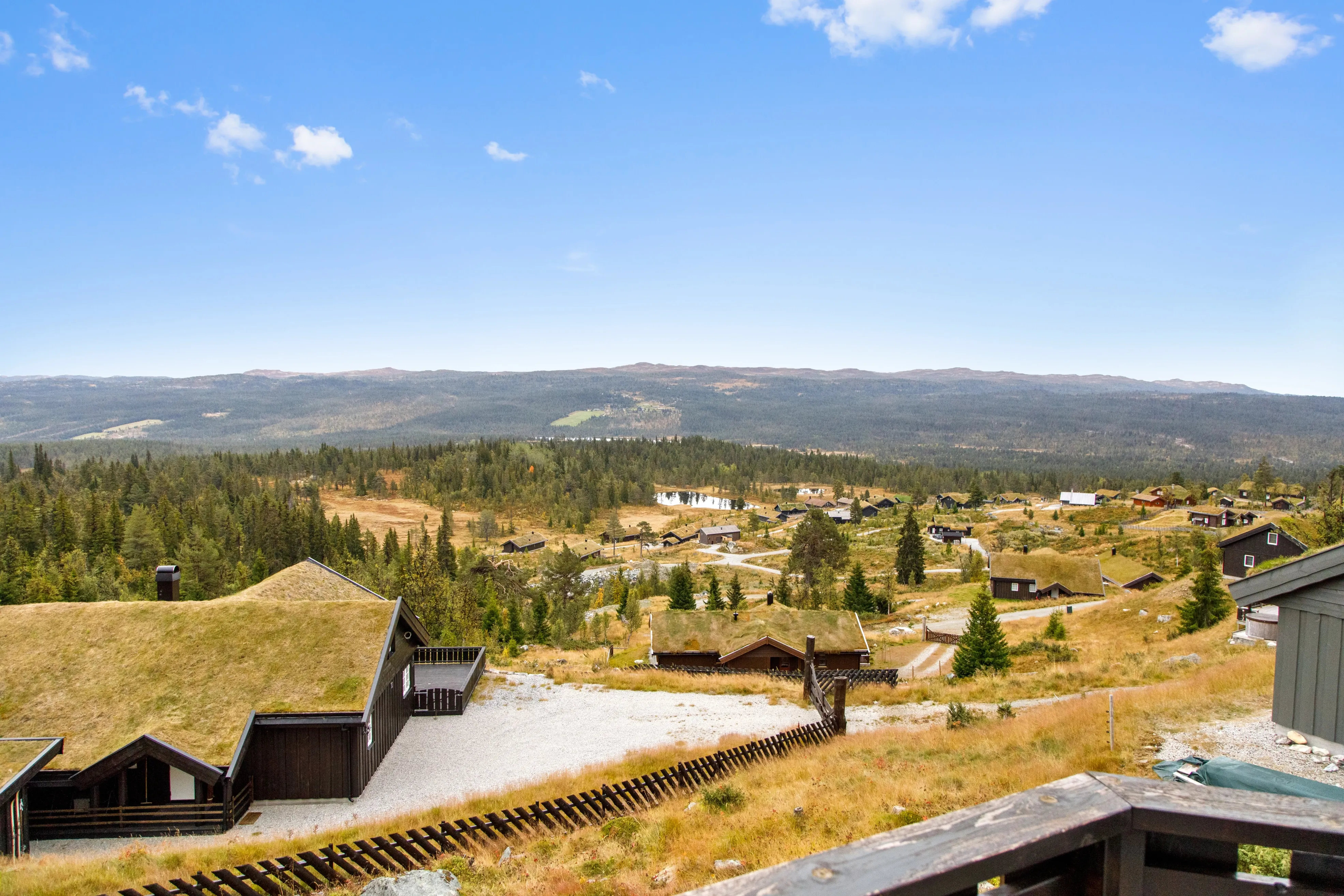 Modern 2-Bedroom Cabin with Terrace in Norway's Scenic Lyserstølen - View image 24 of 46