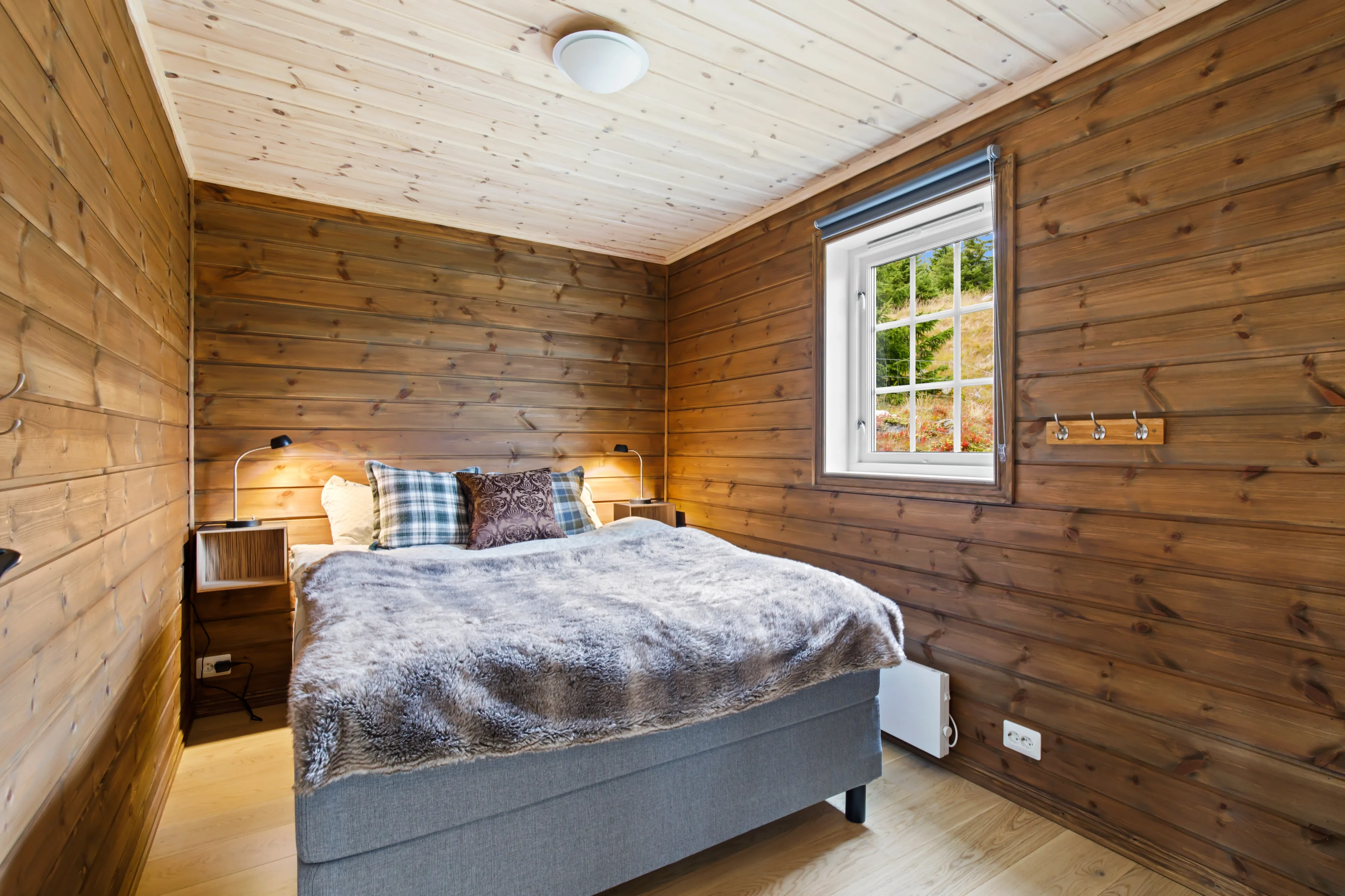 Modern 2-Bedroom Cabin with Terrace in Norway's Scenic Lyserstølen - View image 27 of 46