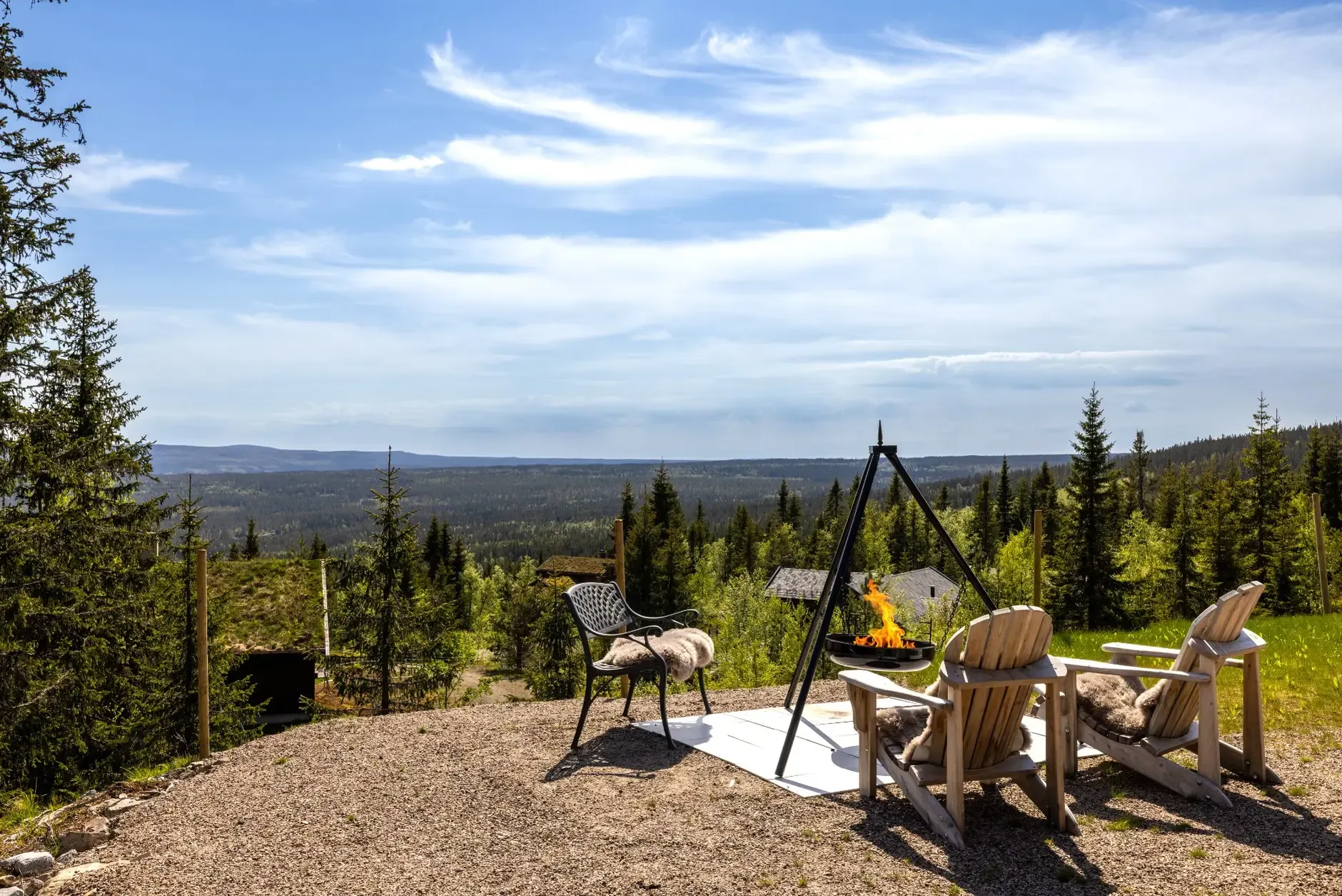 Contemporary 3-Bedroom Country House with Terrace in Norway's Scenic Innlandet - Image 4